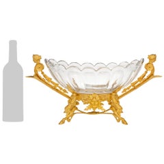 Französischer Tischschmuck aus dem 19. Jahrhundert im Stil Ludwigs XVI. aus vergoldetem Bronze und Baccarat-Kristall
