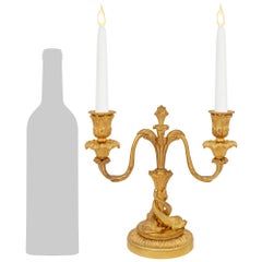 coppia di candelabri francesi del XIX secolo in stile Luigi XVI in Ormolu