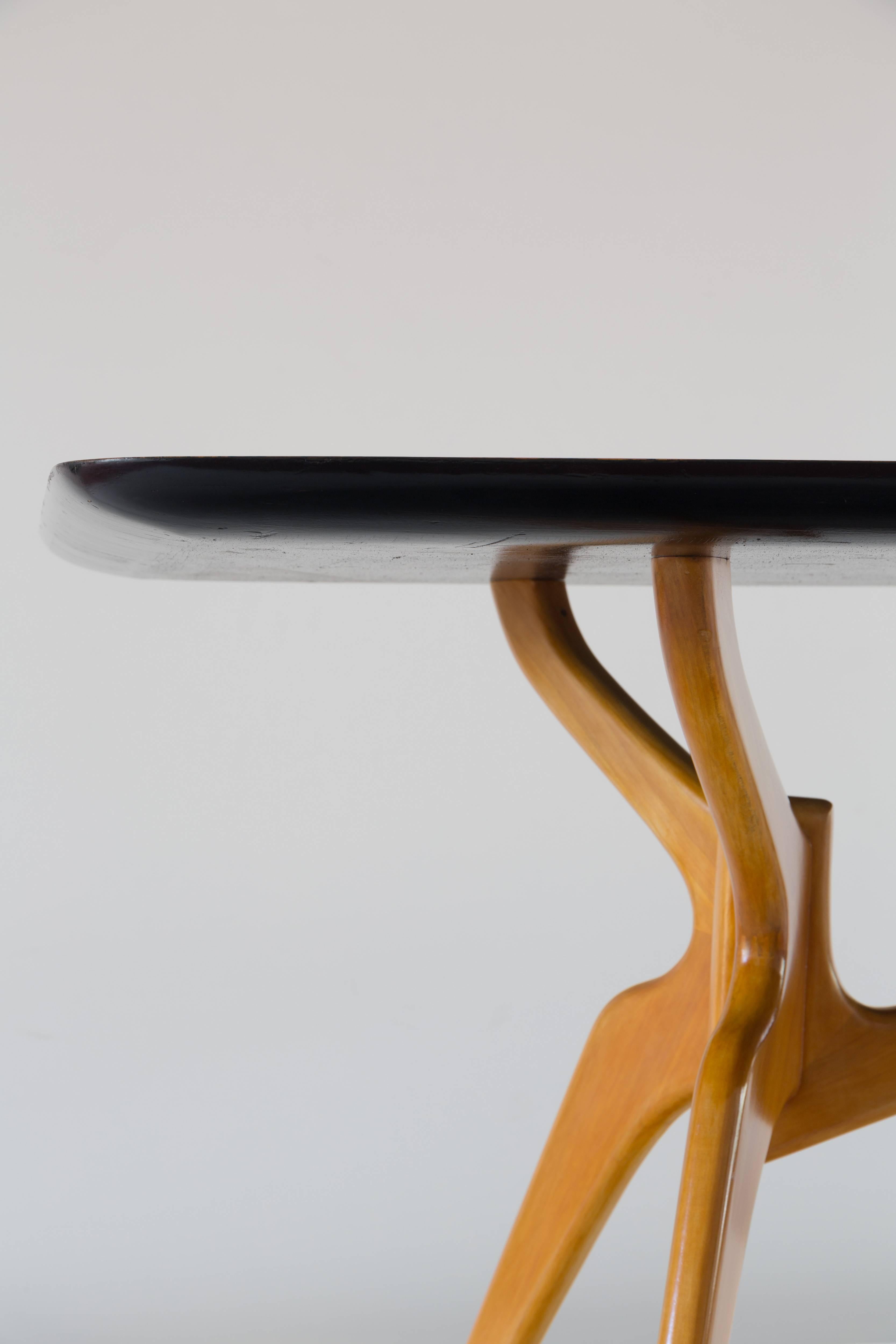 Mid-20th Century Sculptural Blonde Dining Table Attributed to Ico Parisi, 1950