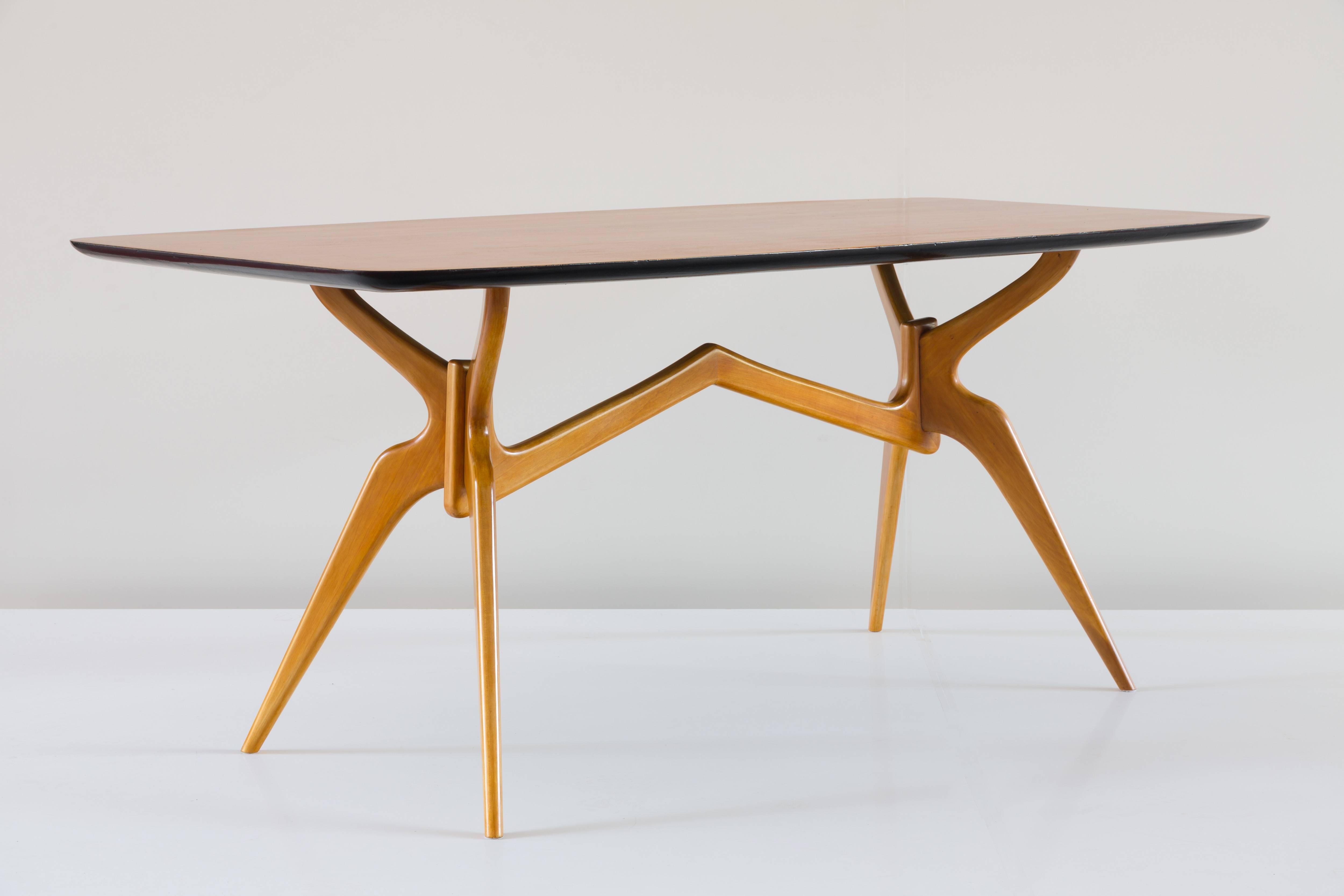 Italian Sculptural Blonde Dining Table Attributed to Ico Parisi, 1950