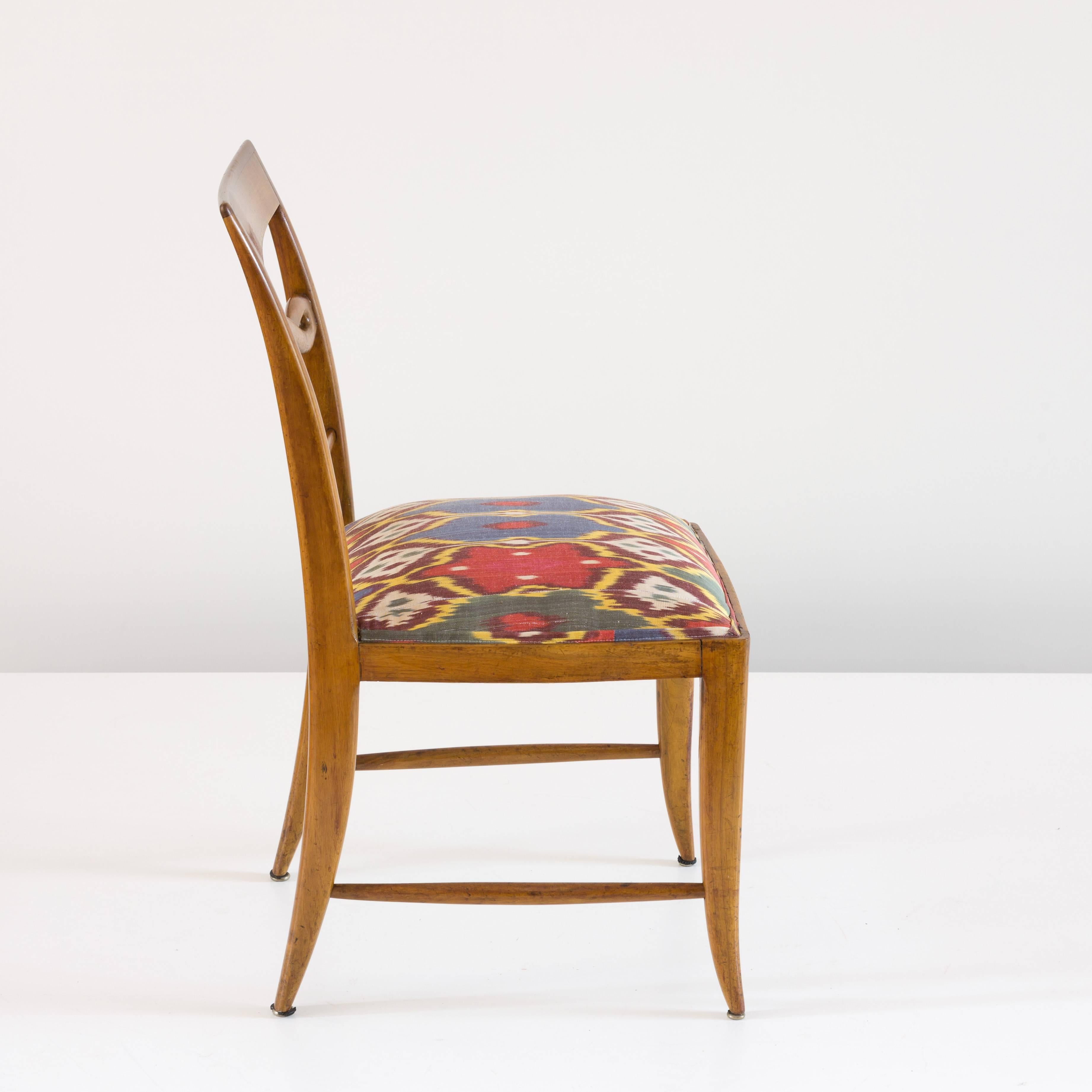 Set of Six Paolo Buffa Sculptural Walnut and Silk Dining Chairs, circa 1940 In Excellent Condition In Rome, IT