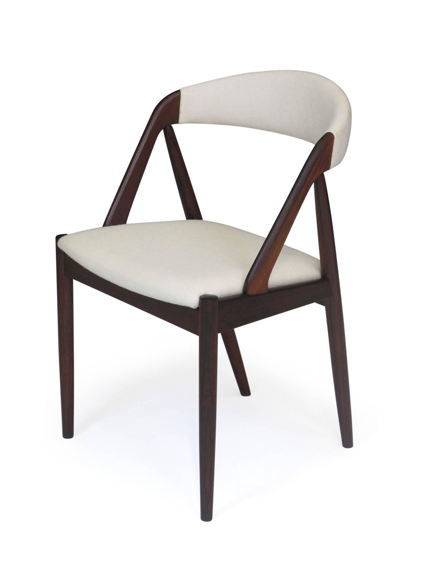 curved back chair