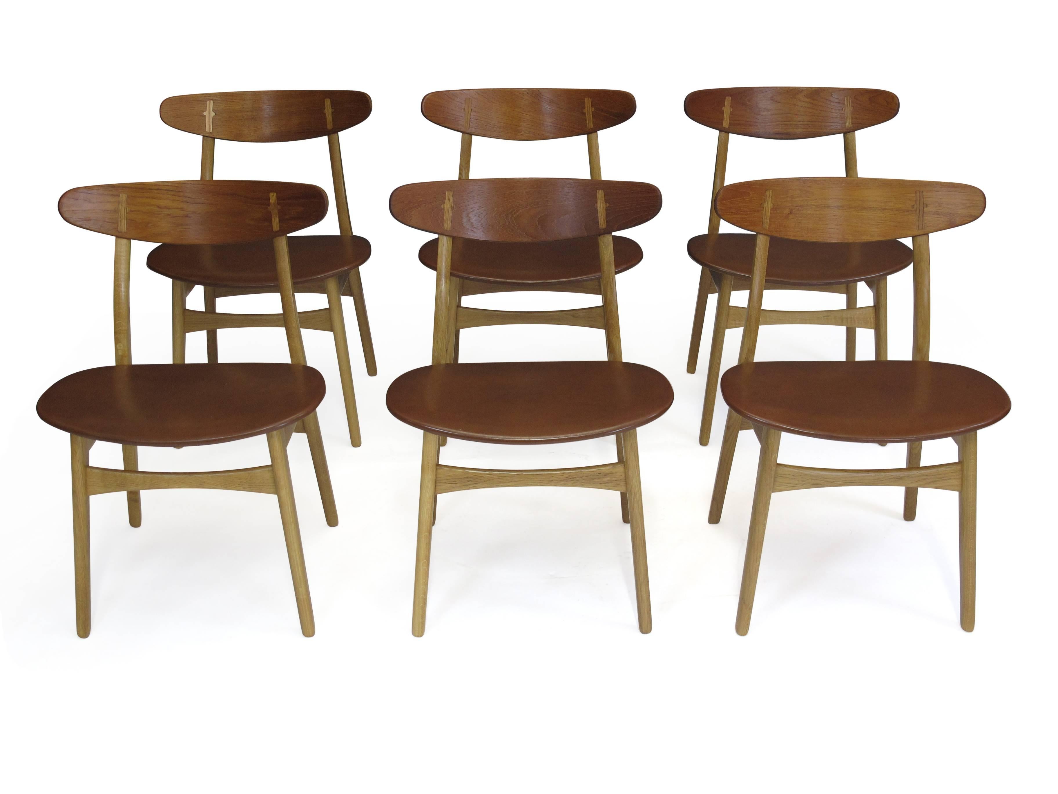 Six Hans Wegner CH30 Dining Chairs In Excellent Condition In Oakland, CA