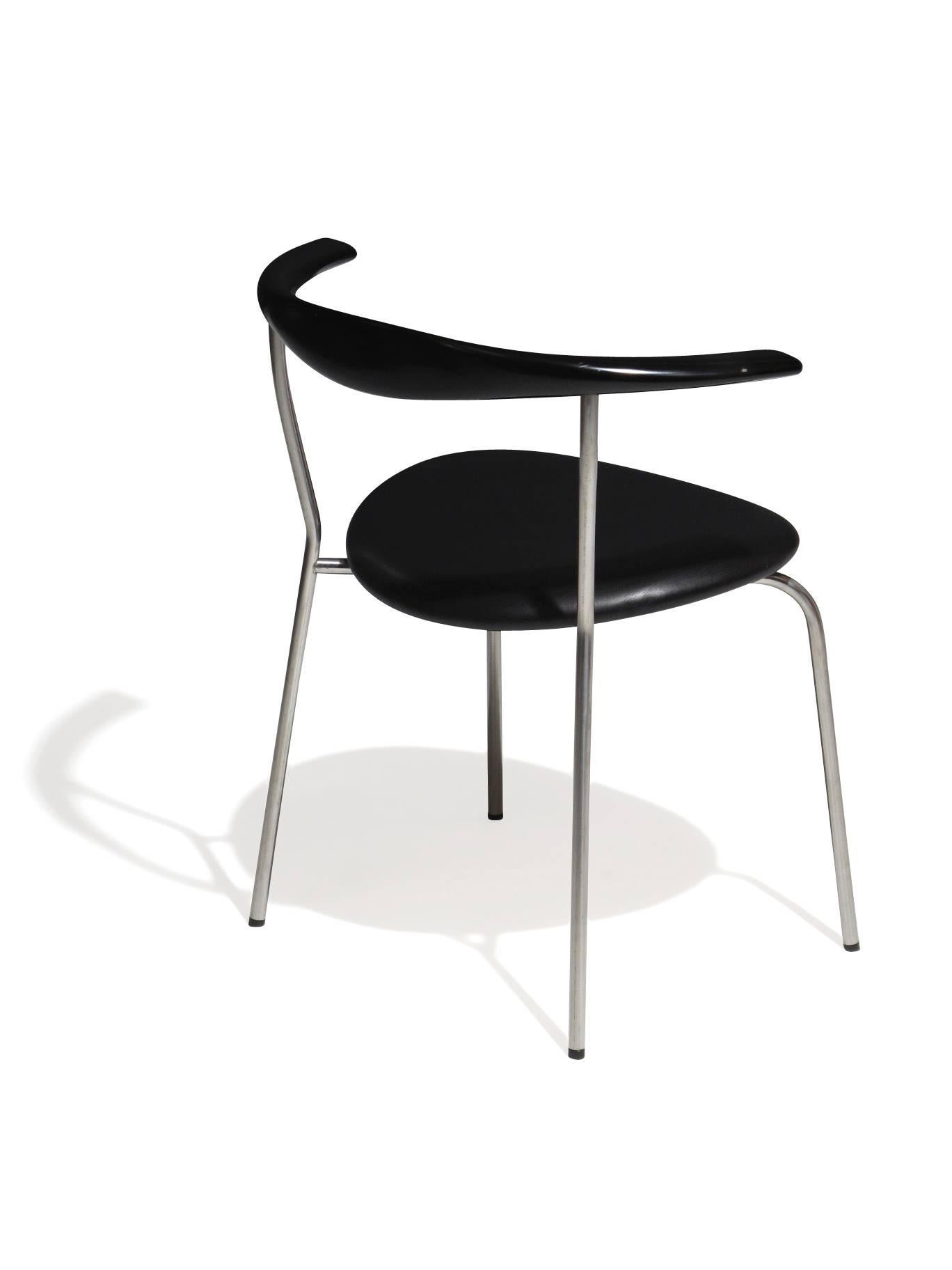 Danish Hans Wegner Pp701 Bull Horn Dining Chairs in Black Lacquer, Leather and Steel