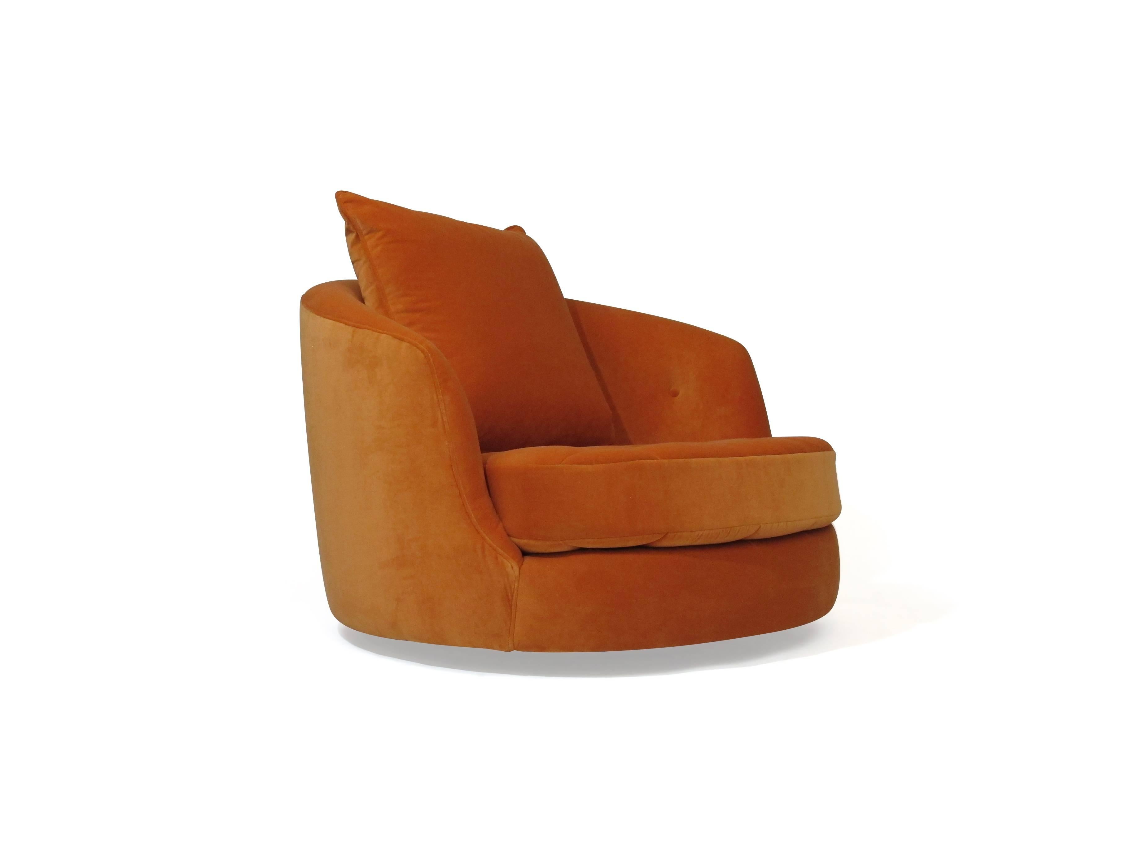 Mid-Century Modern Milo Baughman for Thayer Coggin Swivel Tub Chair in Orange Velvet