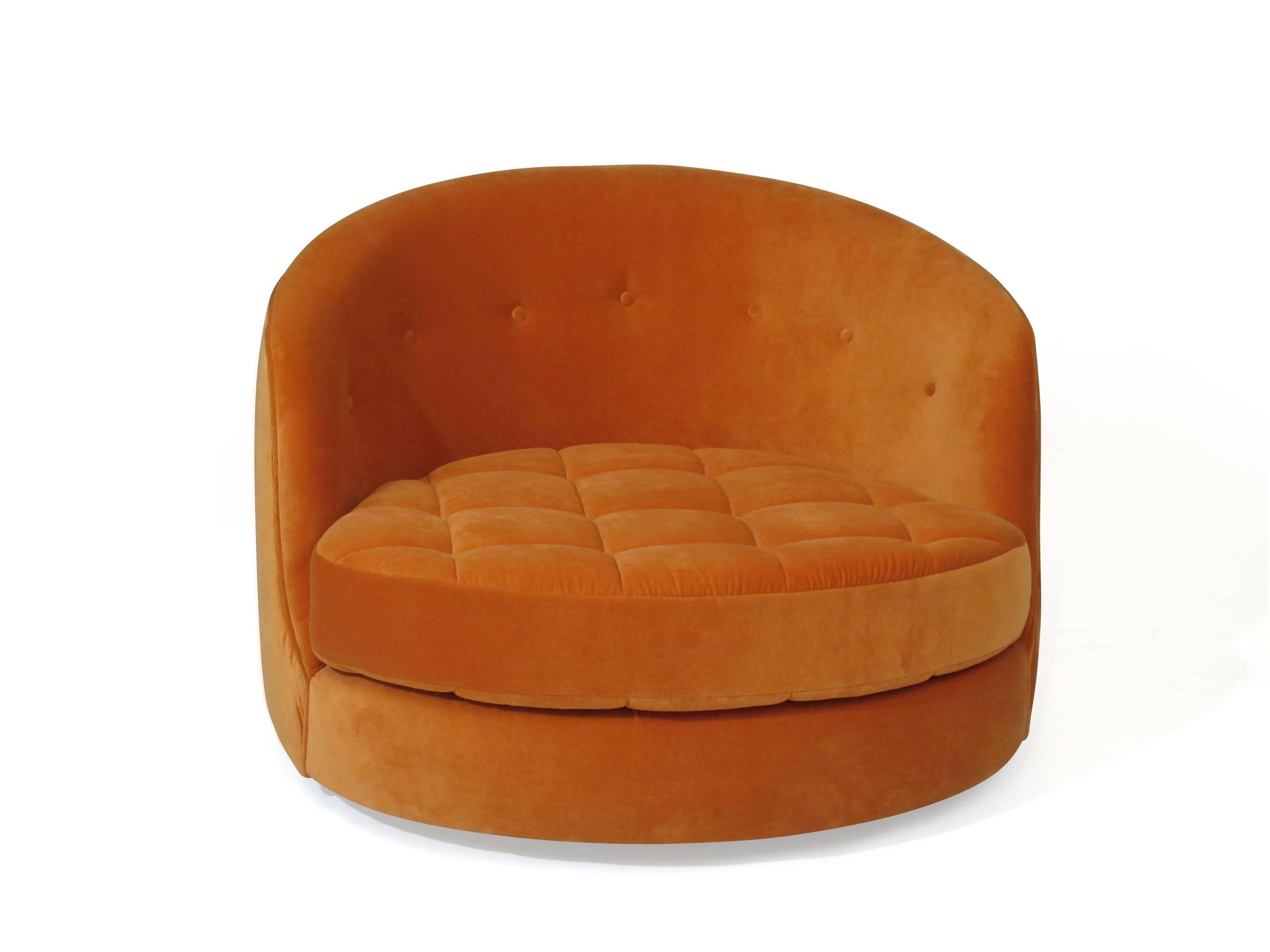 American Milo Baughman for Thayer Coggin Swivel Tub Chair in Orange Velvet