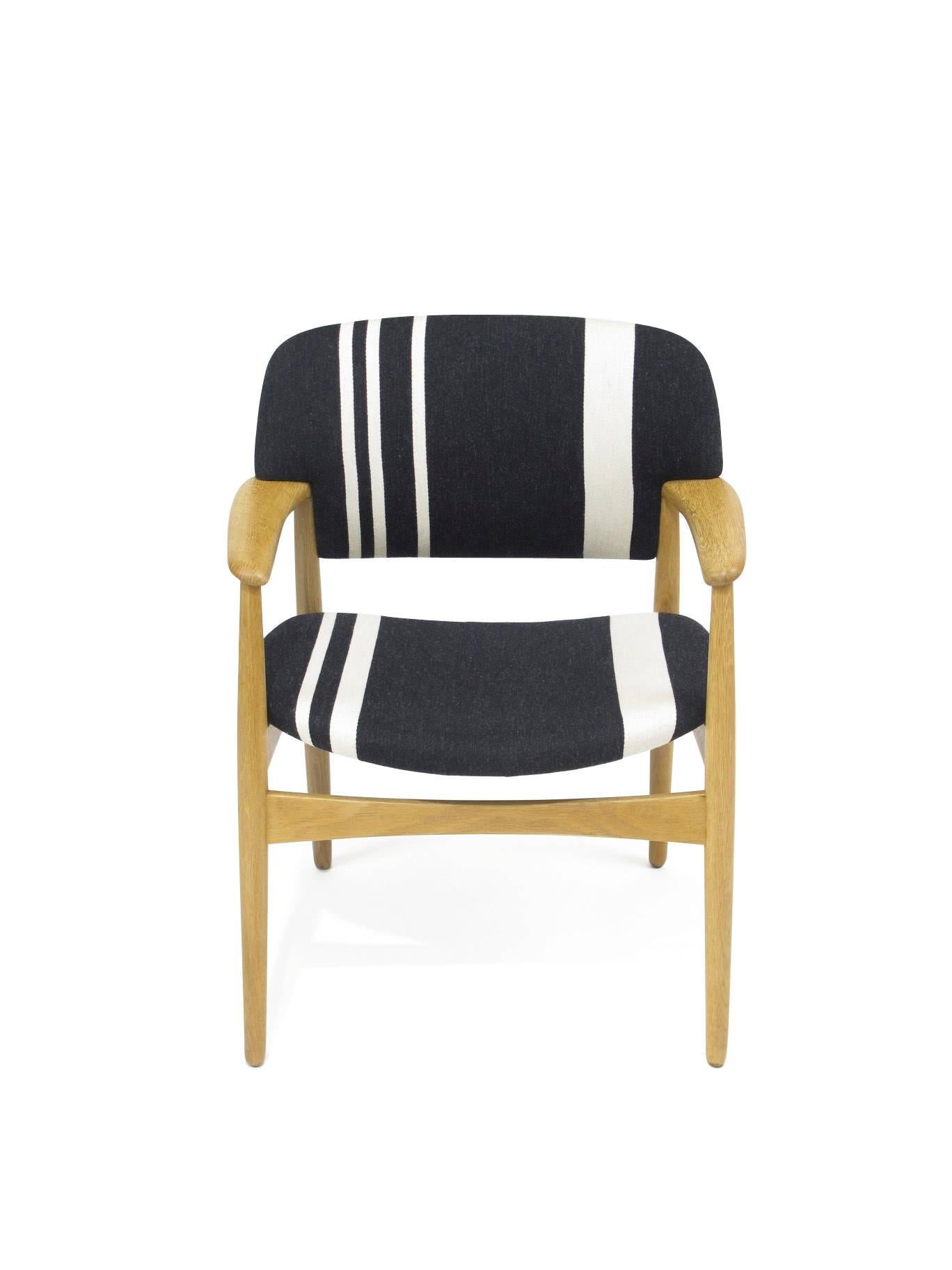 Aksel Bender Madsen for Fritz Hansen arm chairs with white oak frames. Newly restored and upholstered in designer wool fabric in bold graphic pattern.