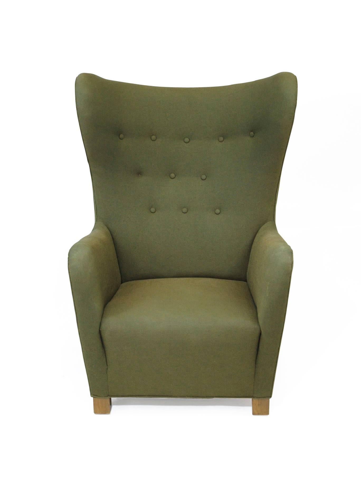 Mid-20th Century 1942 Fritz Hansen Model 1672 Wing Back Chair in the Original Green Wool Fabric
