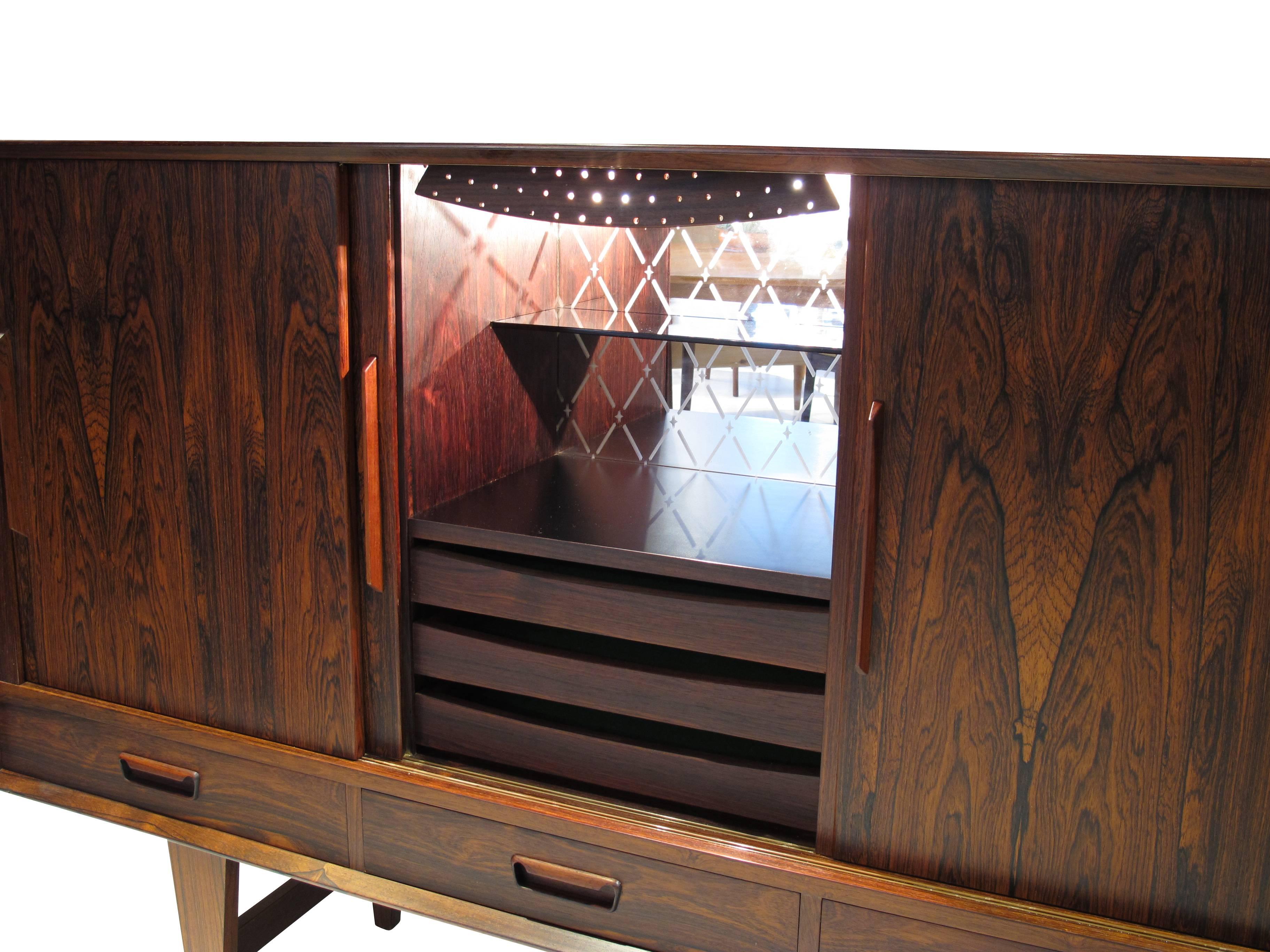 Danish Rosewood Sideboard Credenza with Bar In Excellent Condition In Oakland, CA