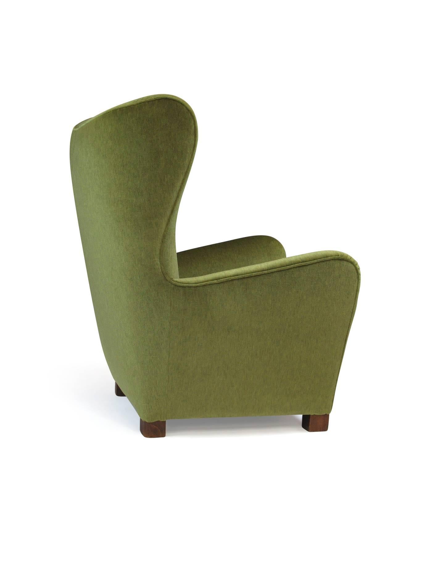 green high back chair