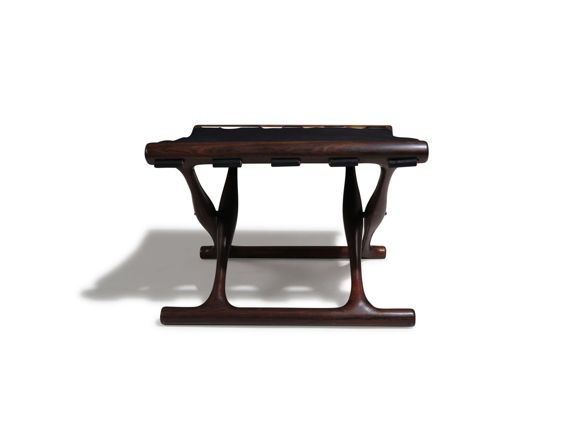 Huilé Tabouret pliant en bois de rose brésilien et cuir de Poul Hundevad, époque ancienne en vente