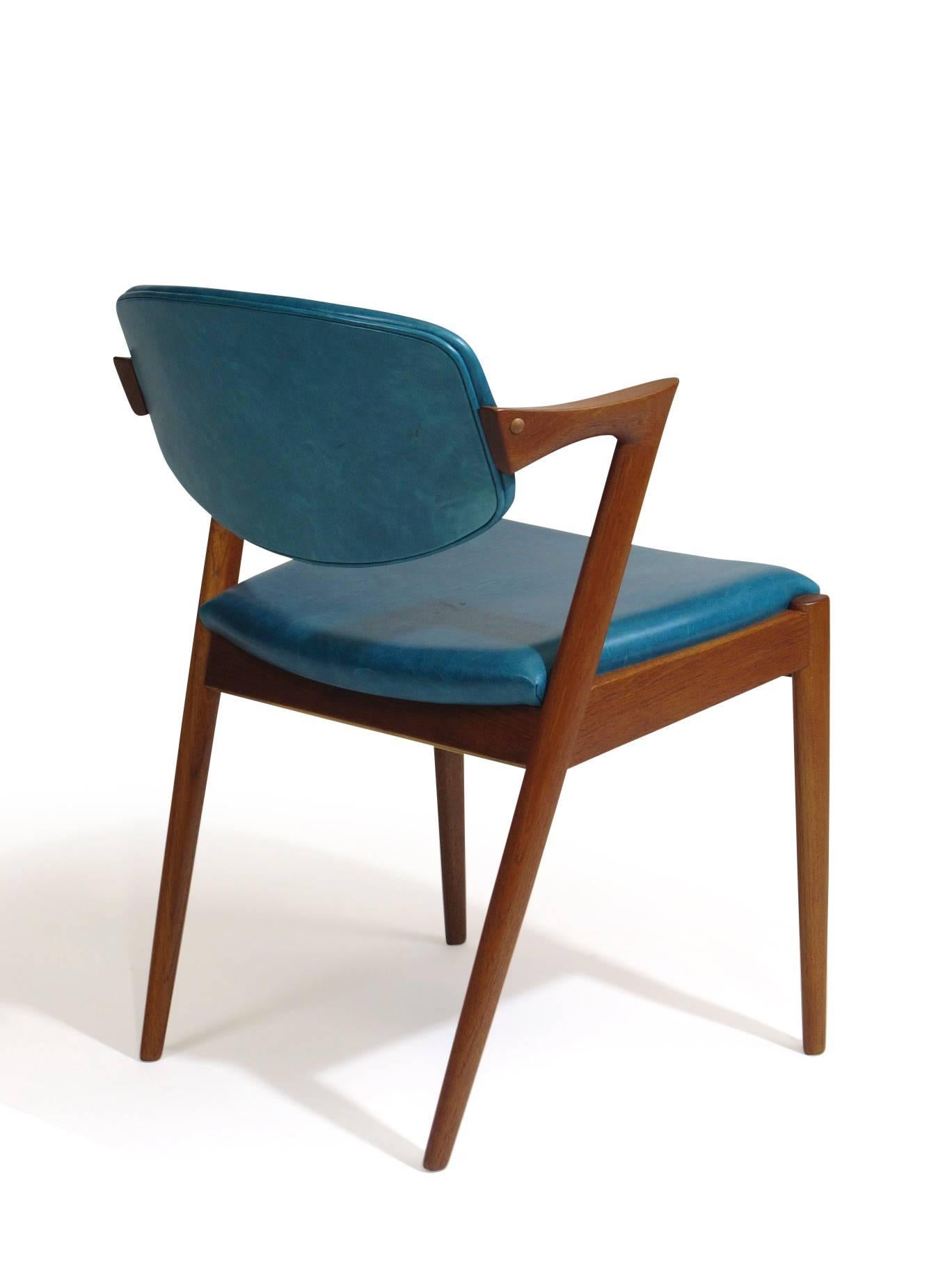 Six Kai Kristiansen Teak Danish Dining Chairs in Turquoise Leather, 20 Available In Excellent Condition In Oakland, CA