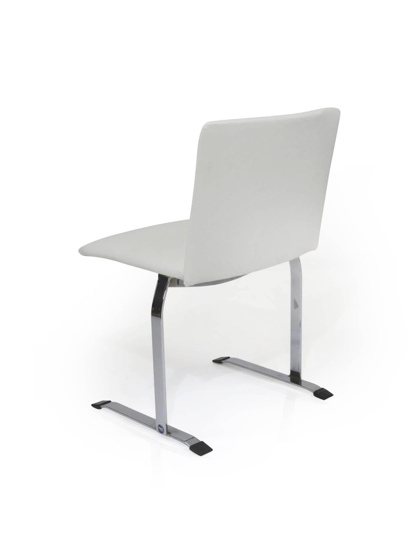 Late 20th Century Giovanni Offredi for Saporiti Dining Chairs in White Vinyl on Chrome Steel Frame