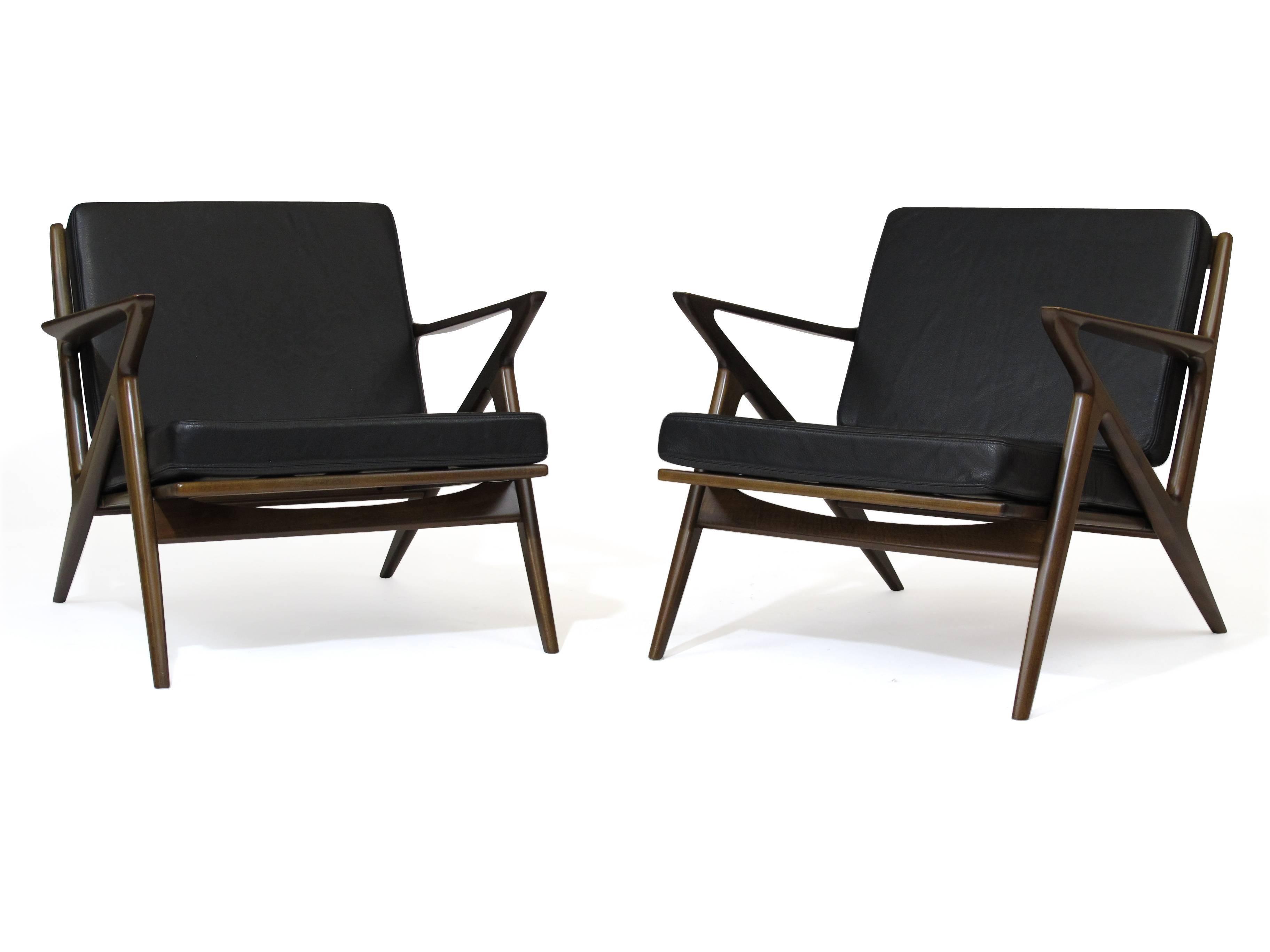 Scandinavian Modern Pair of Midcentury Selig 'Z' Lounge Chairs by Poul Jensen