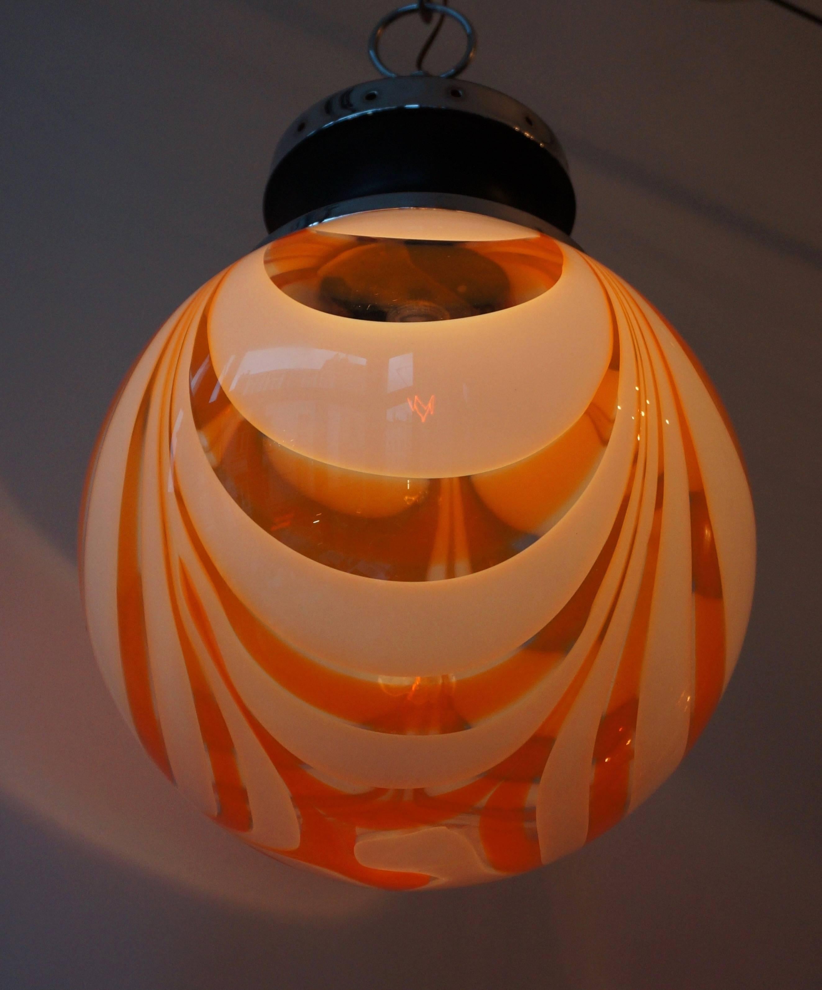 20ième siècle Lampe pendante en verre de Murano en vente