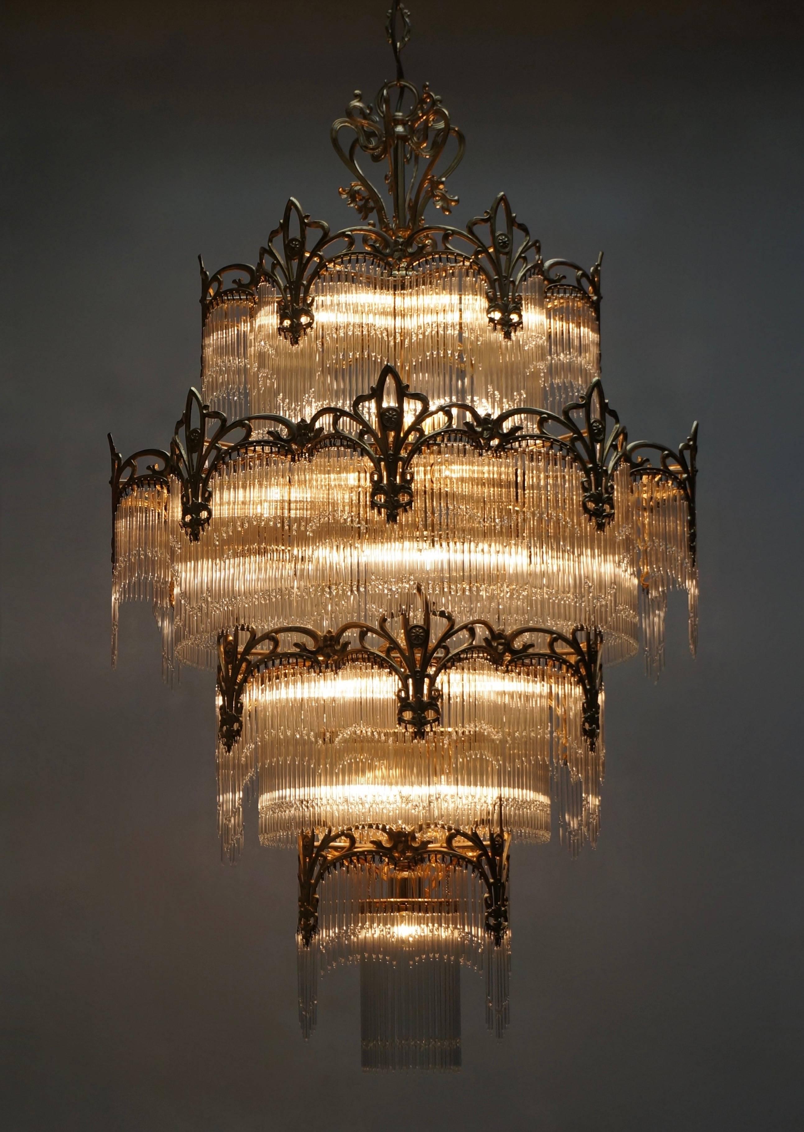  Huge Murano Glass and Brass Chandelier In Good Condition In Antwerp, BE