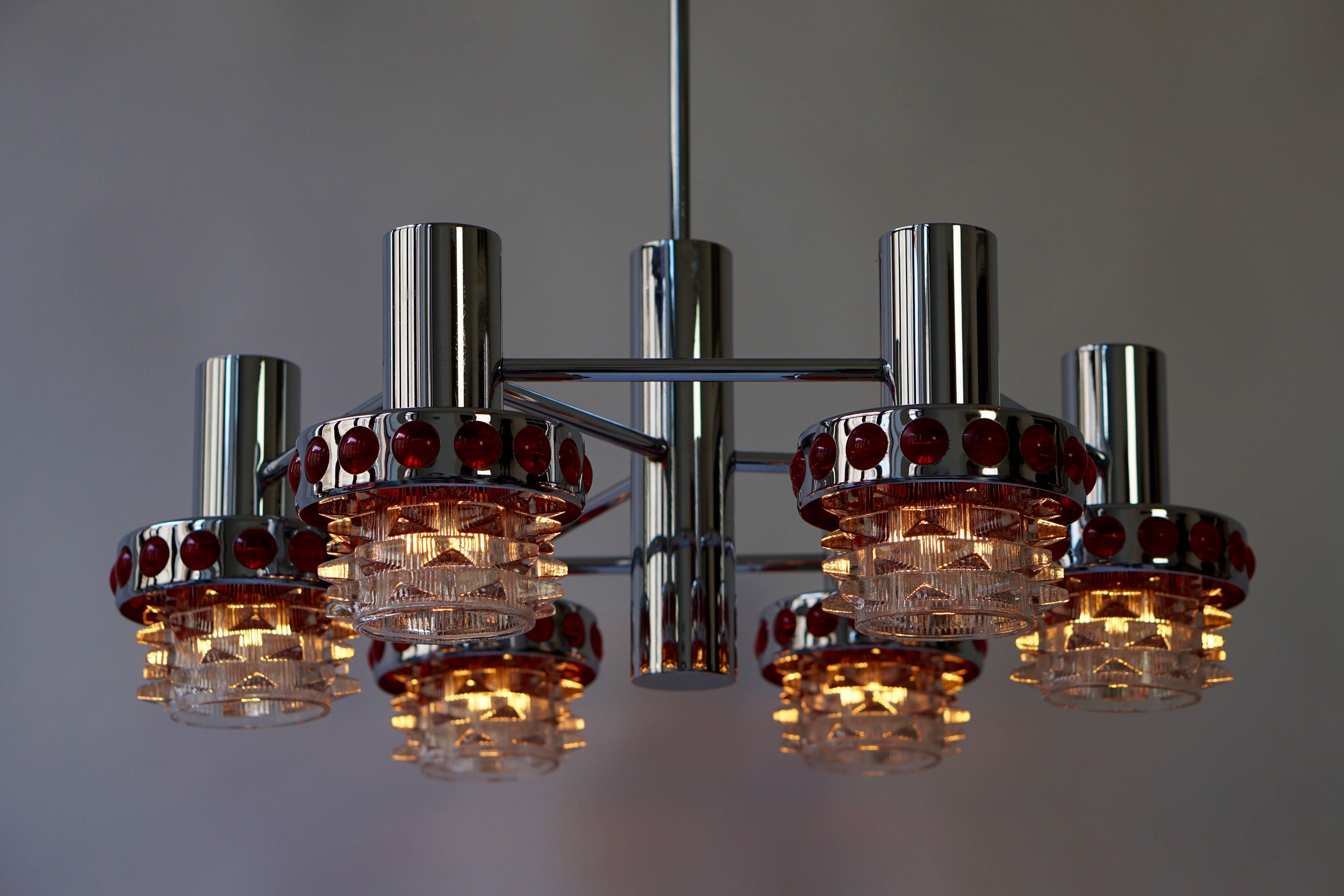 Italian Glass Chandelier In Excellent Condition In Antwerp, BE