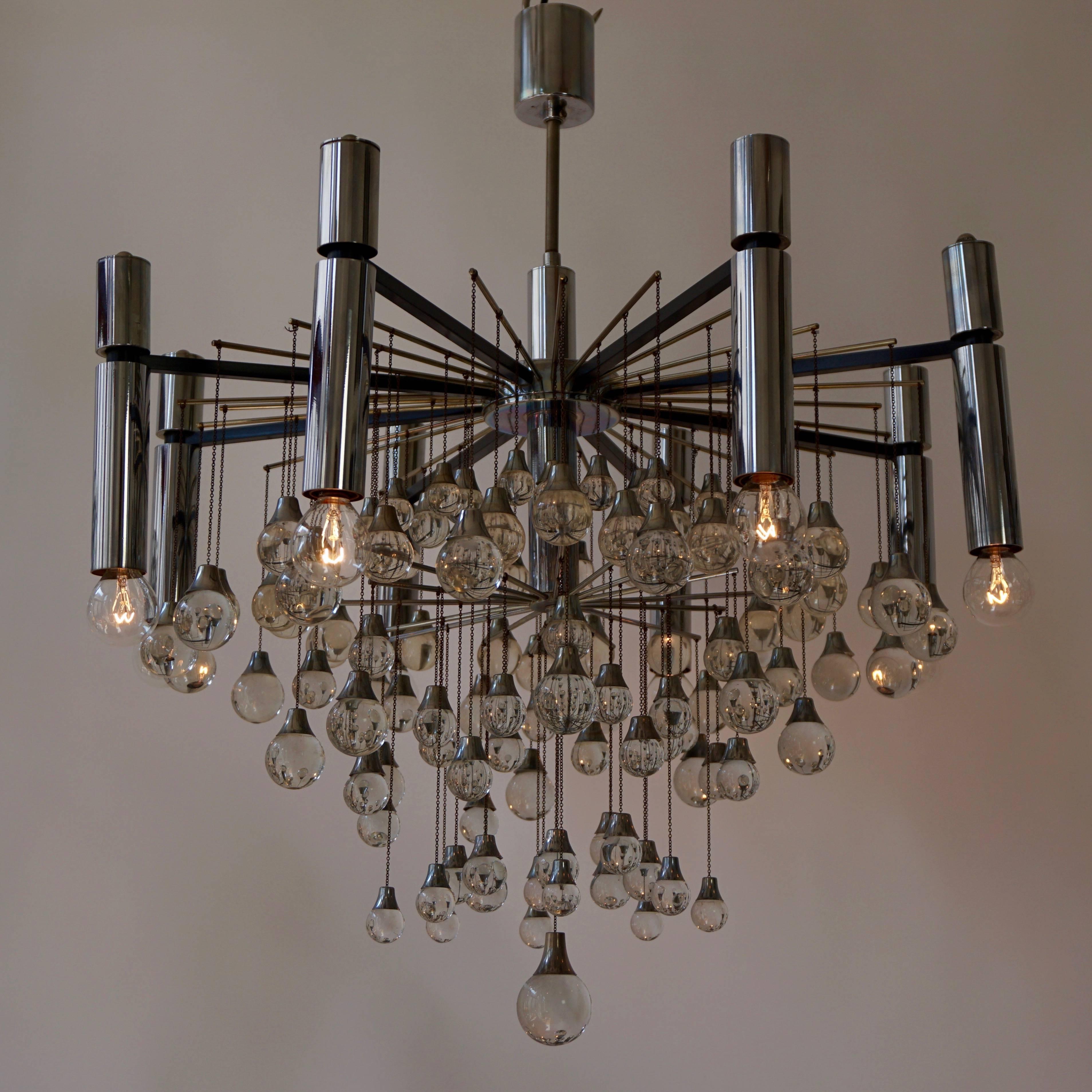 Mid-Century Modern Two Gaetano Sciolari Crystal Drops Chandeliers For Sale