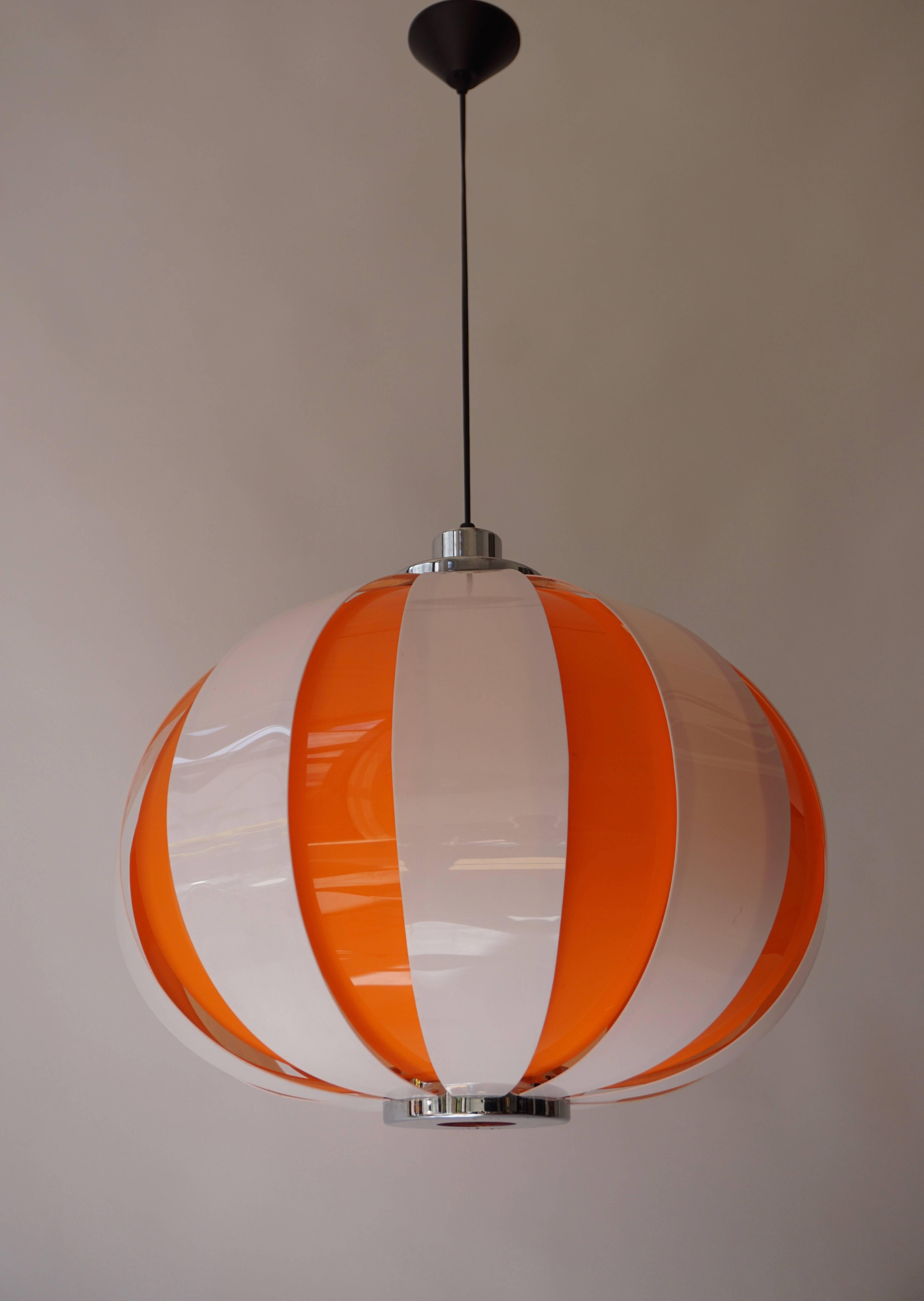 Mid-Century Modern Plastic Slats Pendant Lamp For Sale