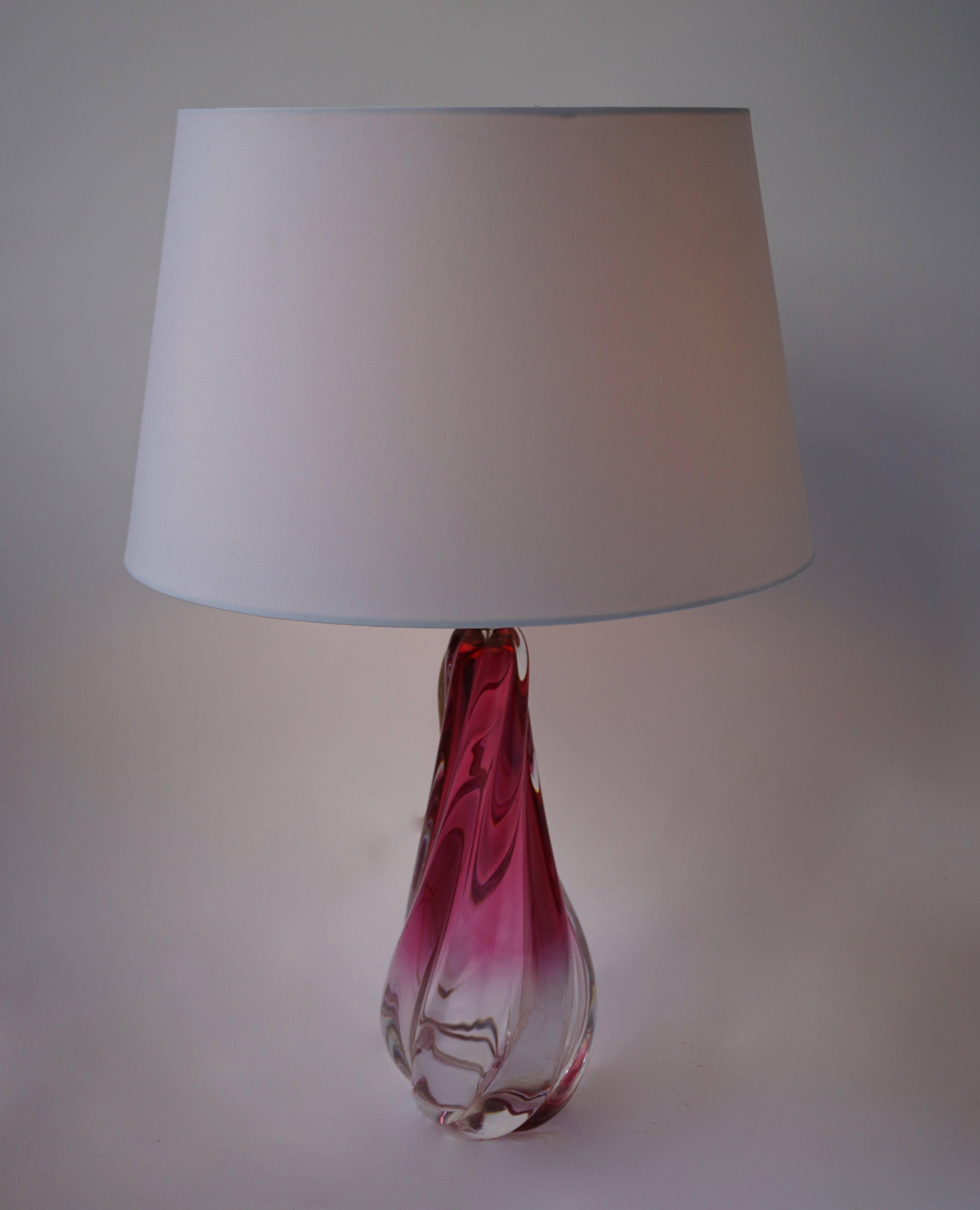 Italian Murano table lamp.
Height without shade is 37 cm.
Diameter is 12 cm.

Height with the shade is 54 cm.
Diameter is 34 cm.

Price without shade.