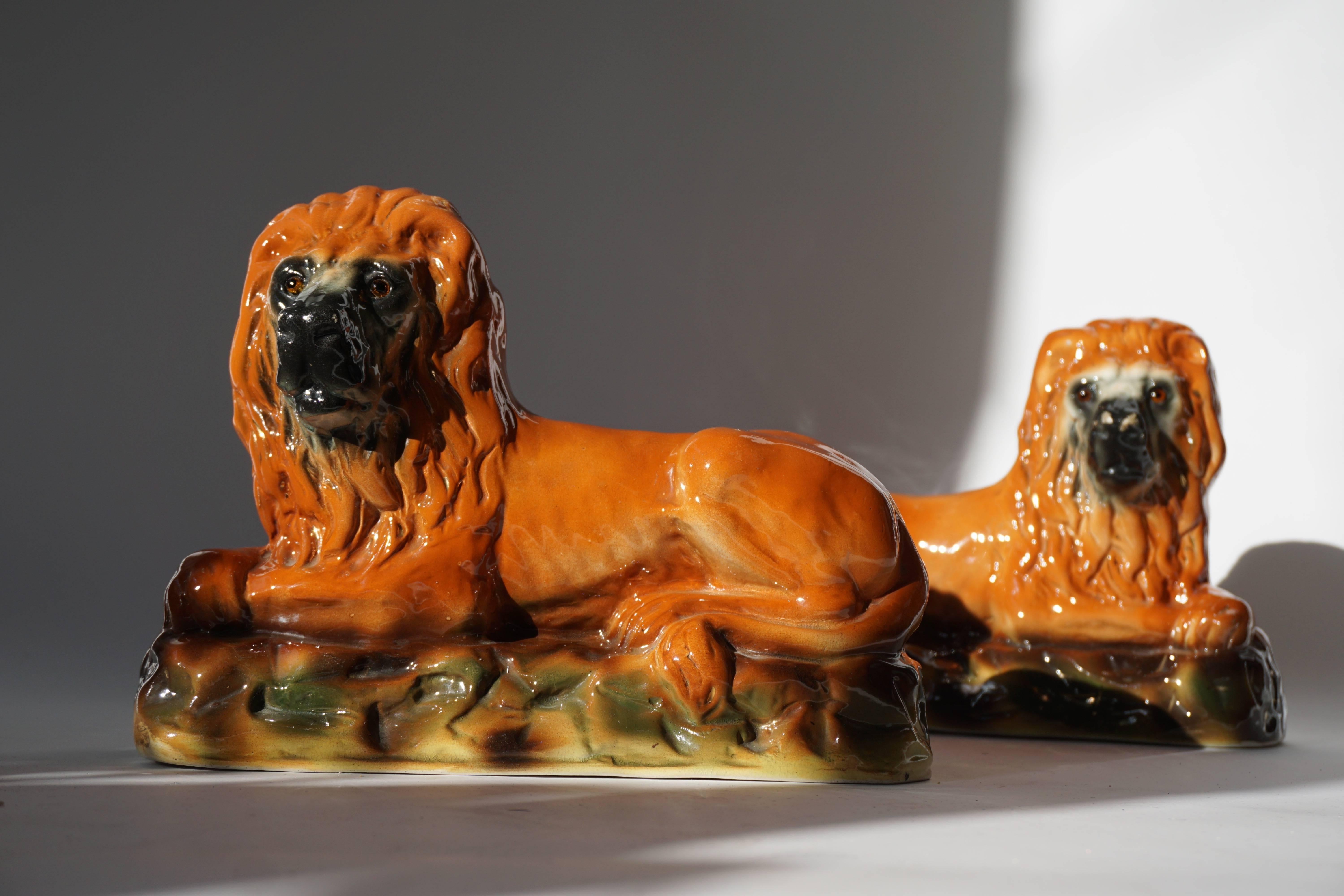 Two Ceramic Lions In Good Condition For Sale In Antwerp, BE