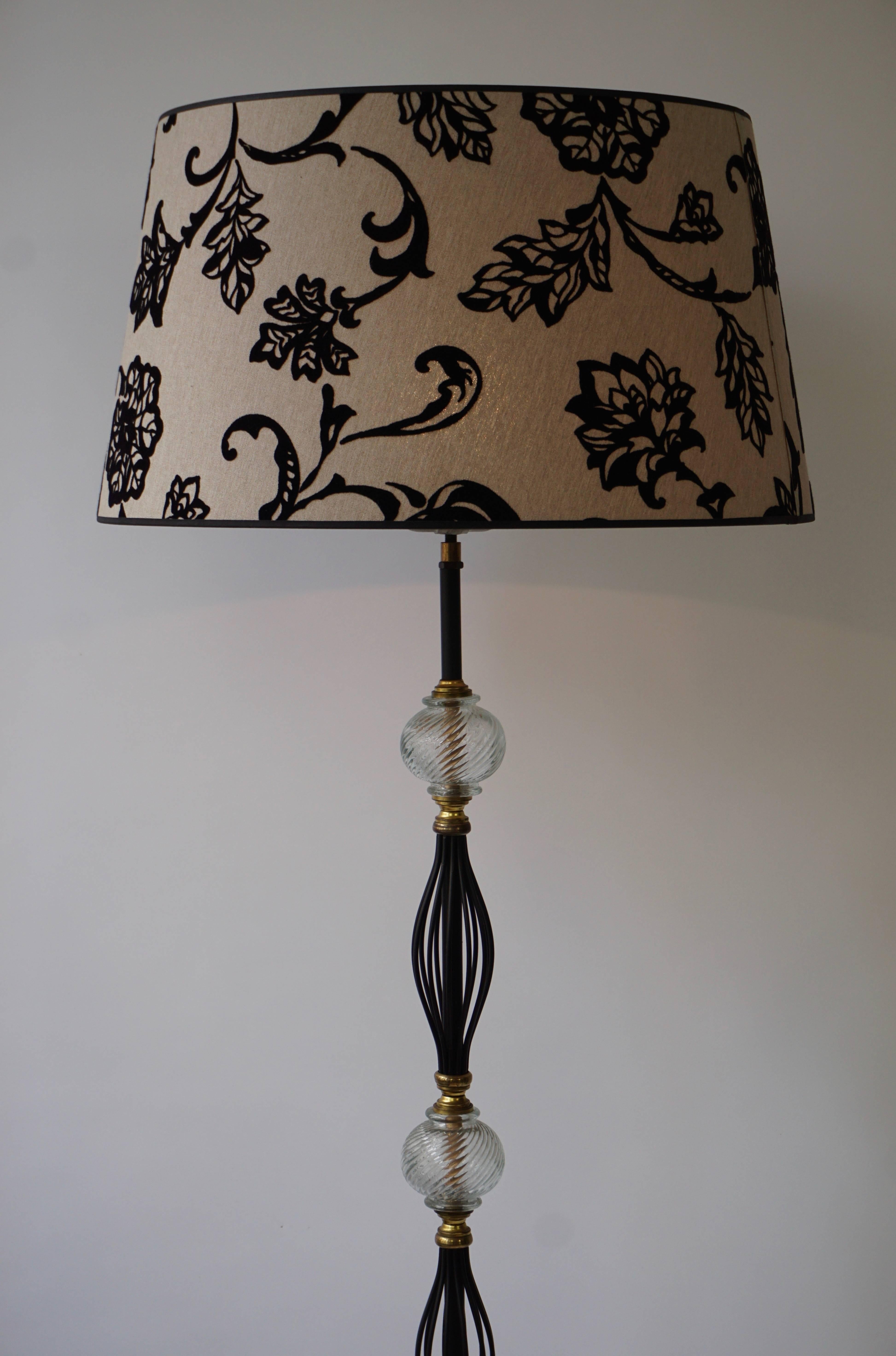 1950s floor lamp with flower shade.
Height with shade 173.
  