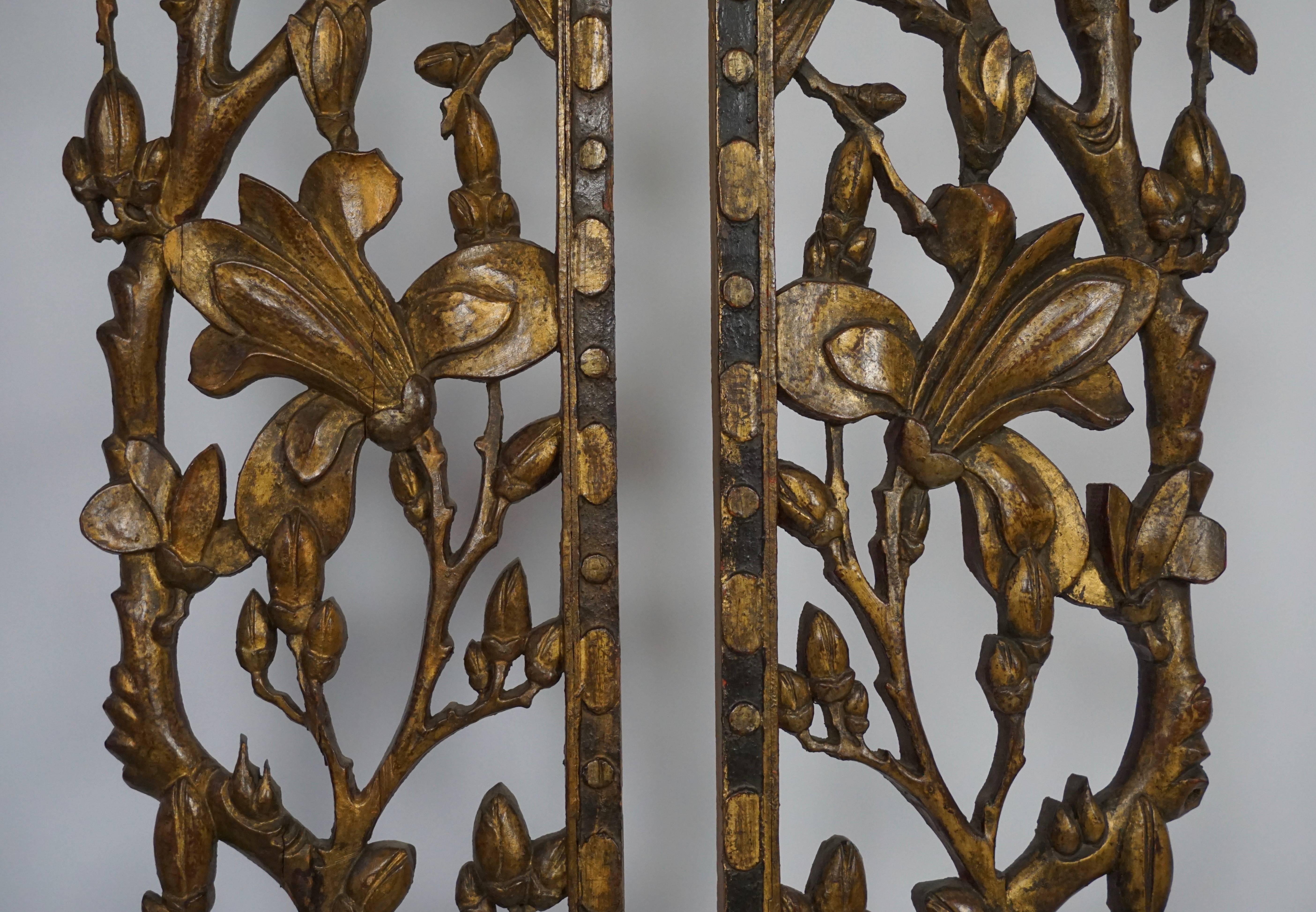 Two Carved Giltwood Mandarin Bed Ornaments - Chinese, 18th or early 19th Century 1