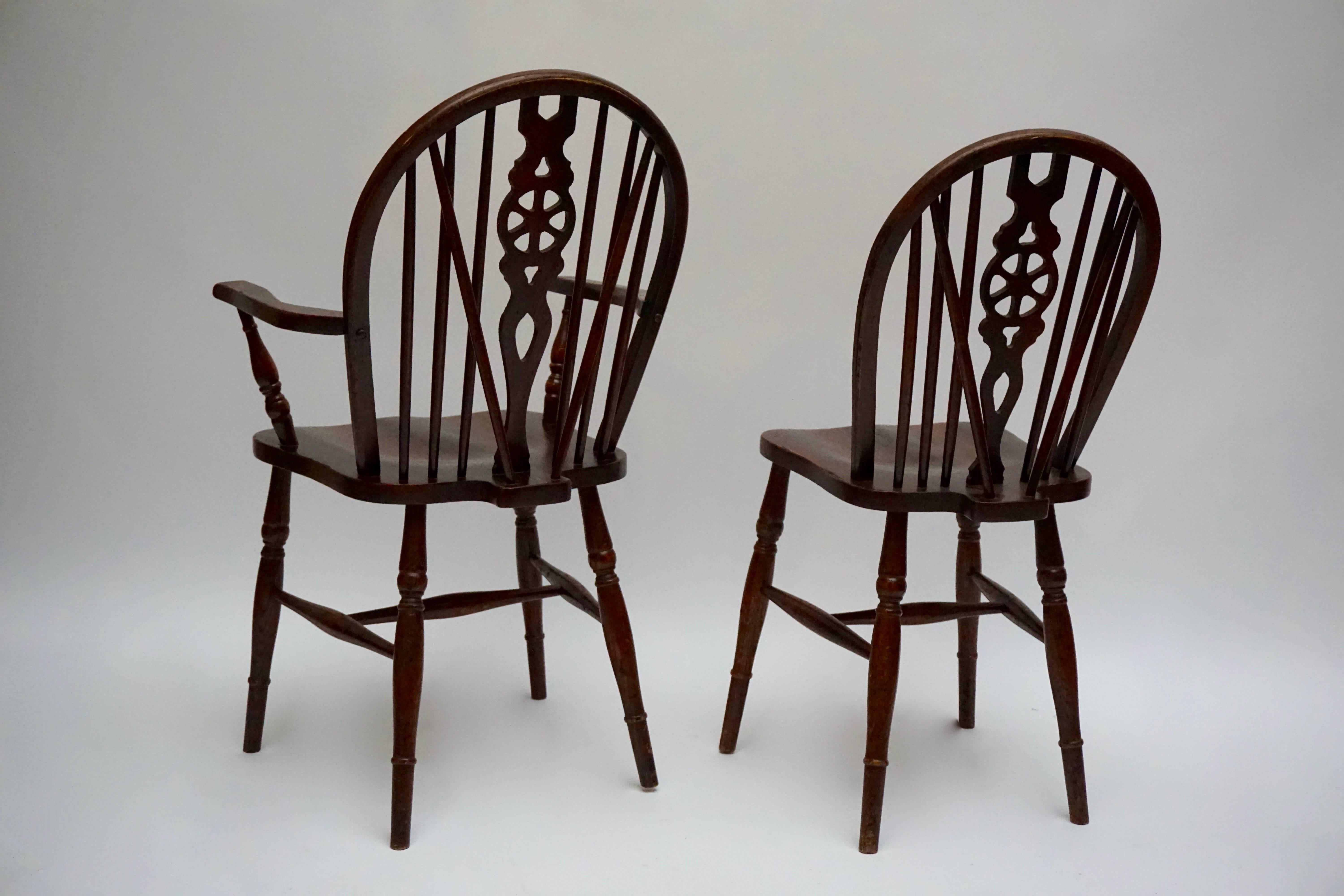 20ième siècle Ensemble de six chaises anglaises Windsor en vente