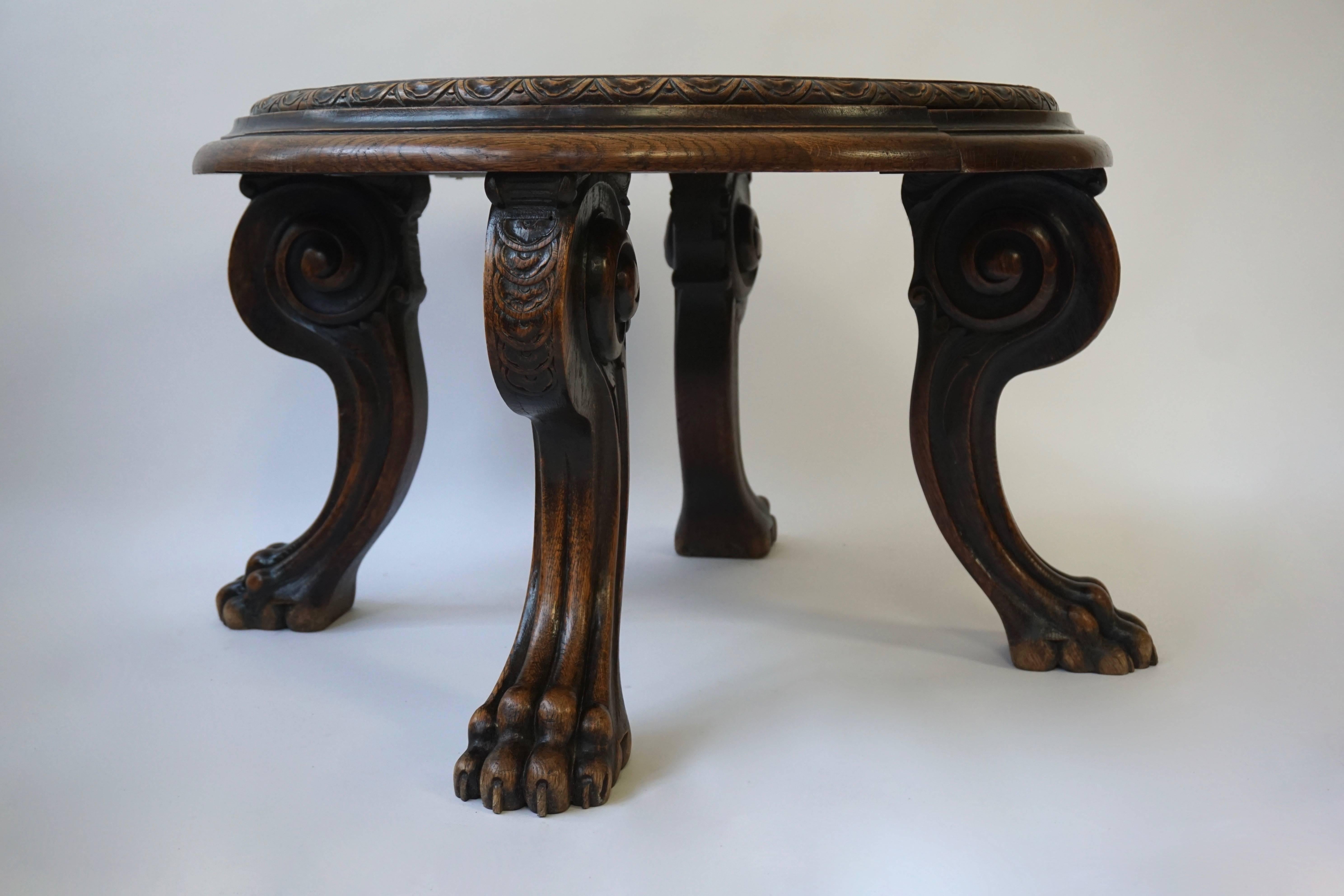 Carved Coffee Table In Good Condition In Antwerp, BE