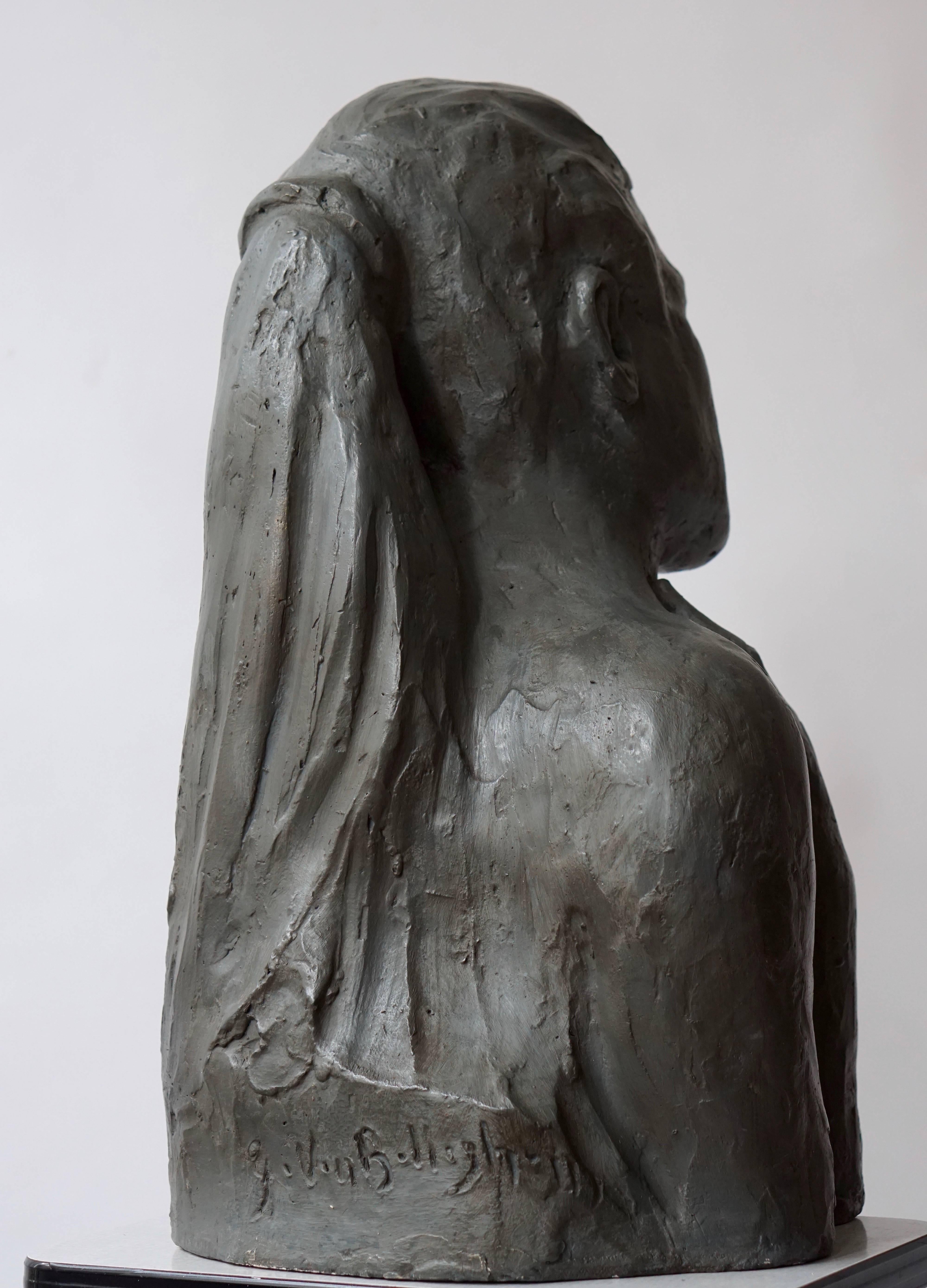 Other Sculpture of a Mother with Baby