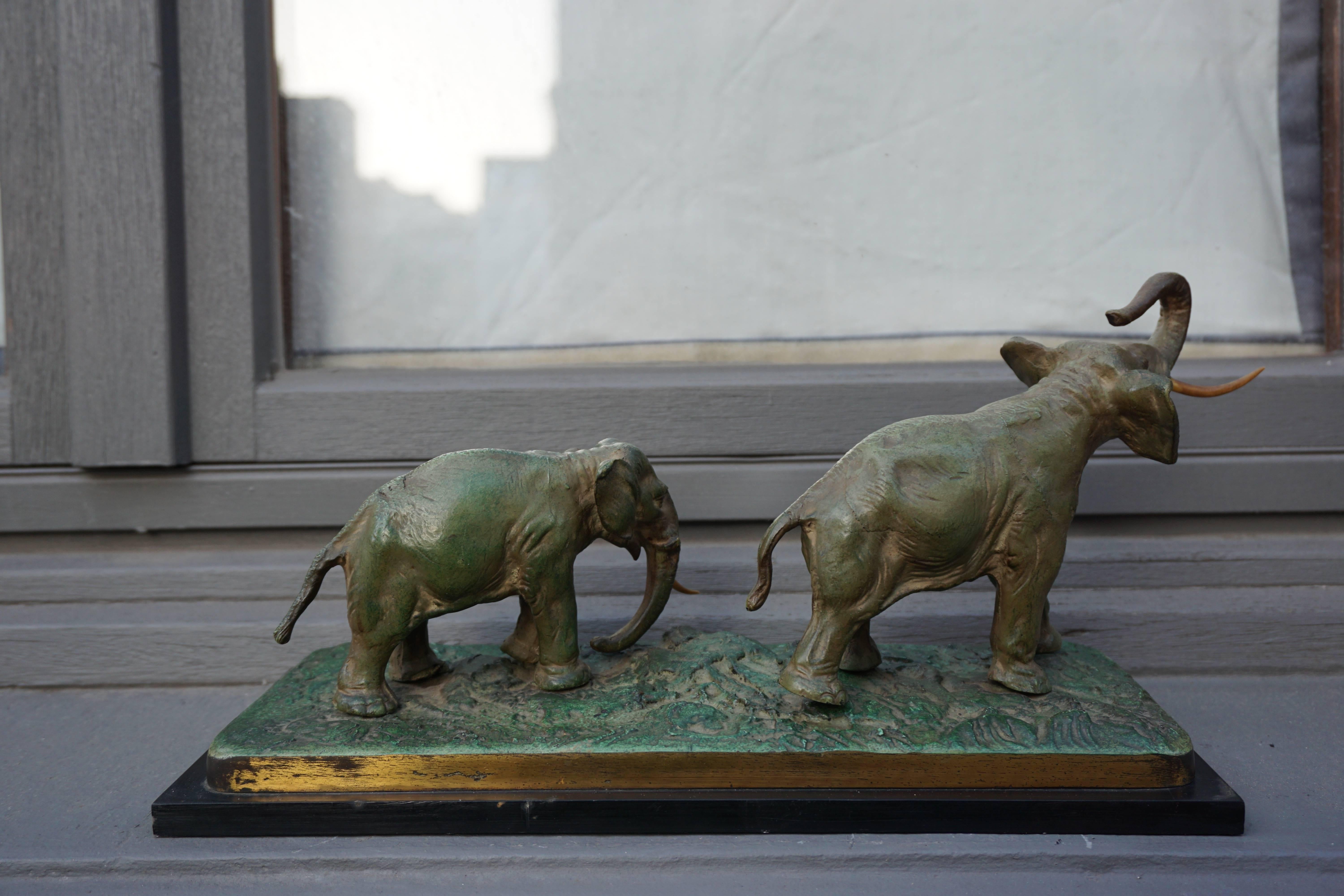 Art Deco Early 20th Century Bronze Sculpture of Elephants For Sale