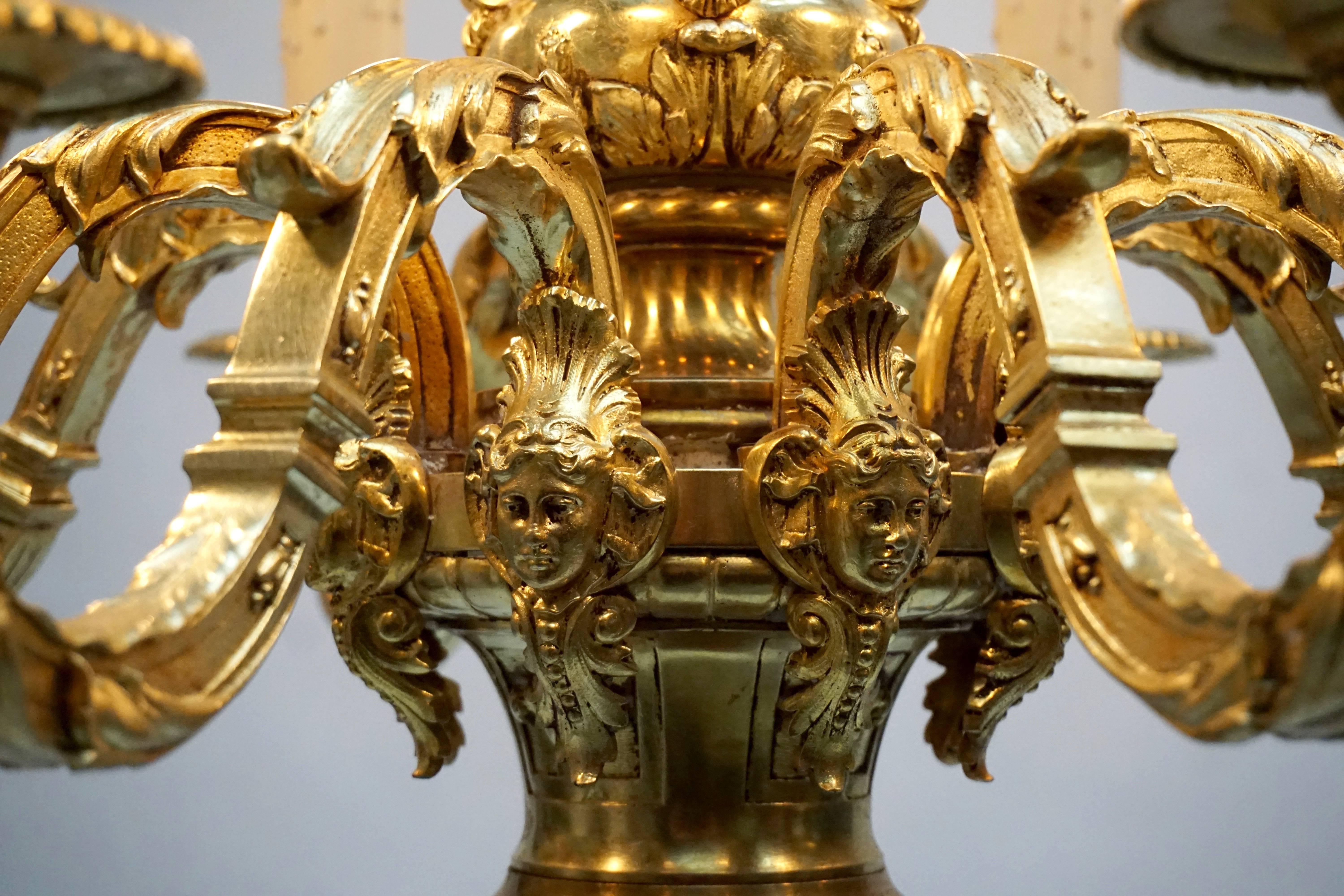 French Eight-Light Massive Bronze Chandelier with Cherubs For Sale 4