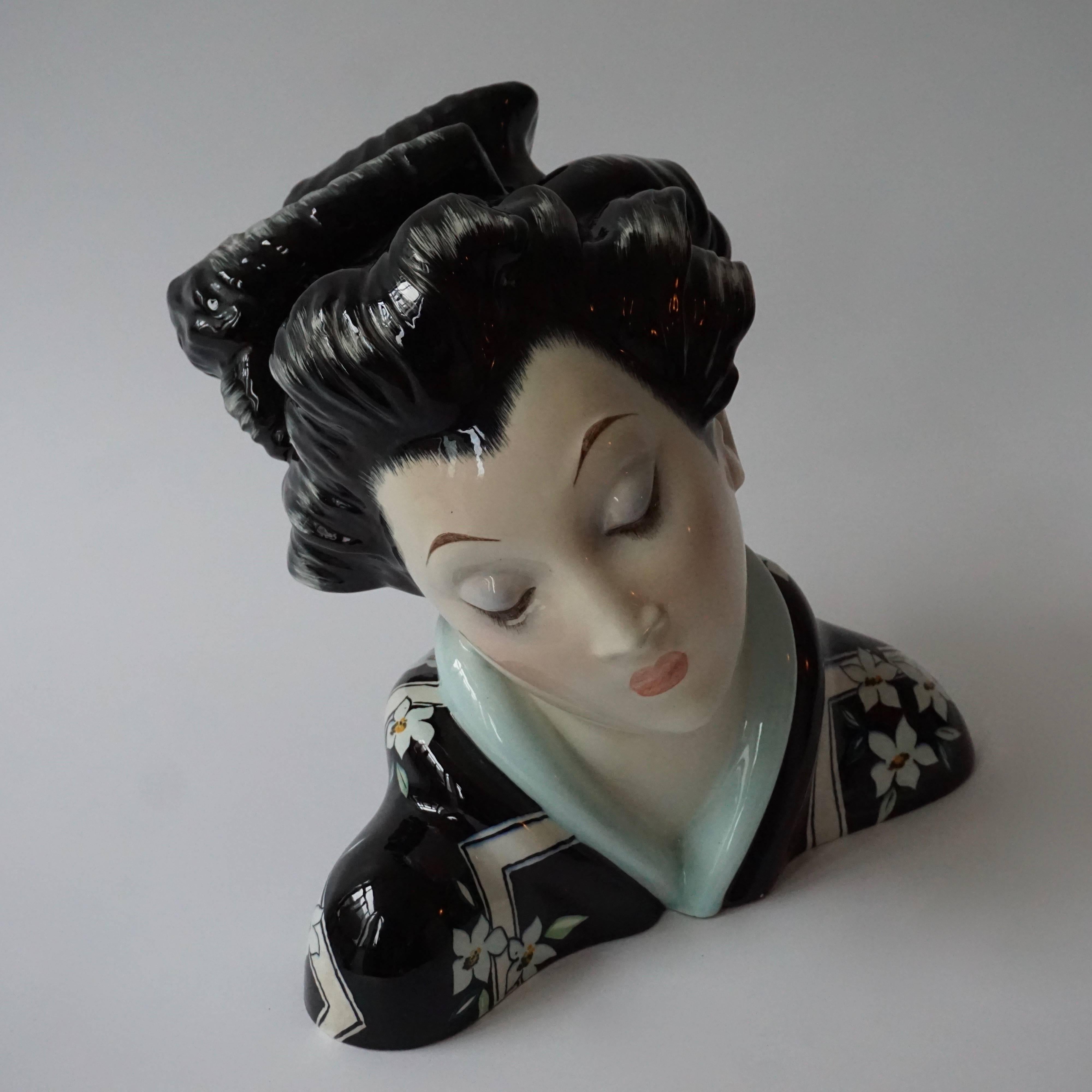 Mid-Century Modern Japanese Porcelain Sculpture of a Geisha For Sale