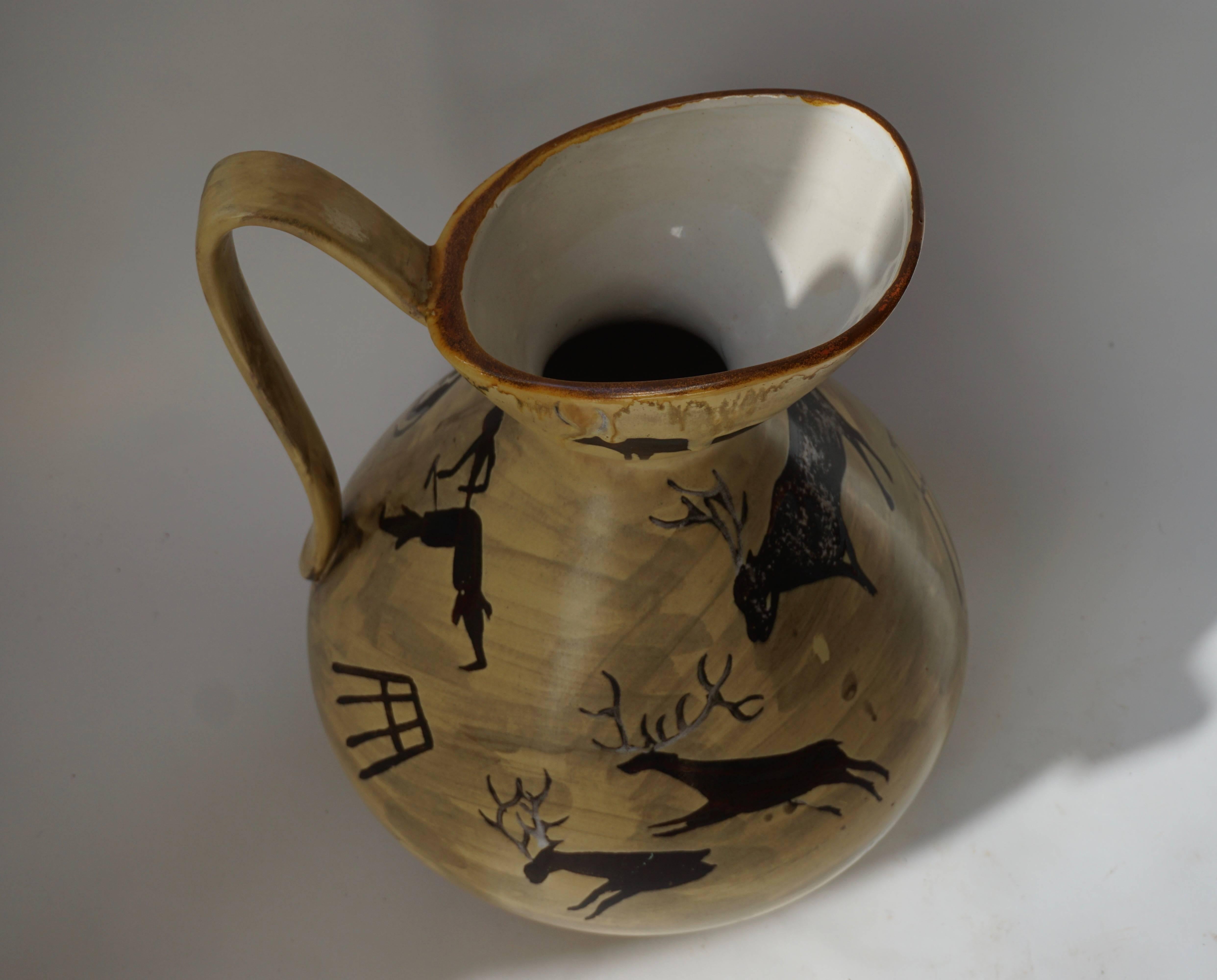 Ceramic vase, signed Altamida.
Measures: Diameter 30 cm,
height 42 cm.