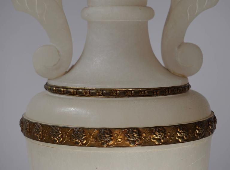 Alabaster Table Lamp In Good Condition For Sale In Antwerp, BE