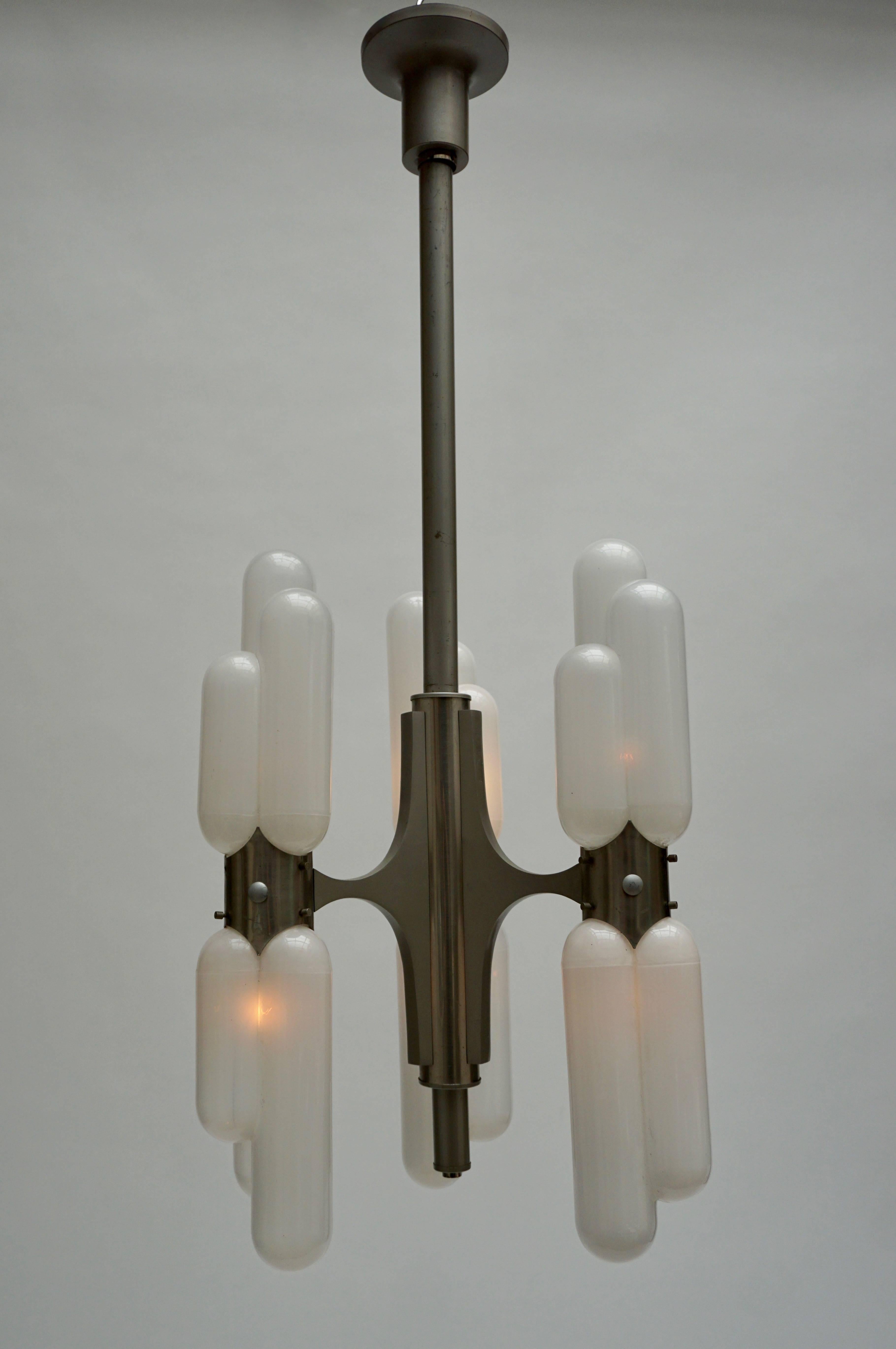 Murano glass chandelier by Carlo Nason.
Measures: Diameter 38 cm.
Height 100 cm.
Six E14 bulbs.