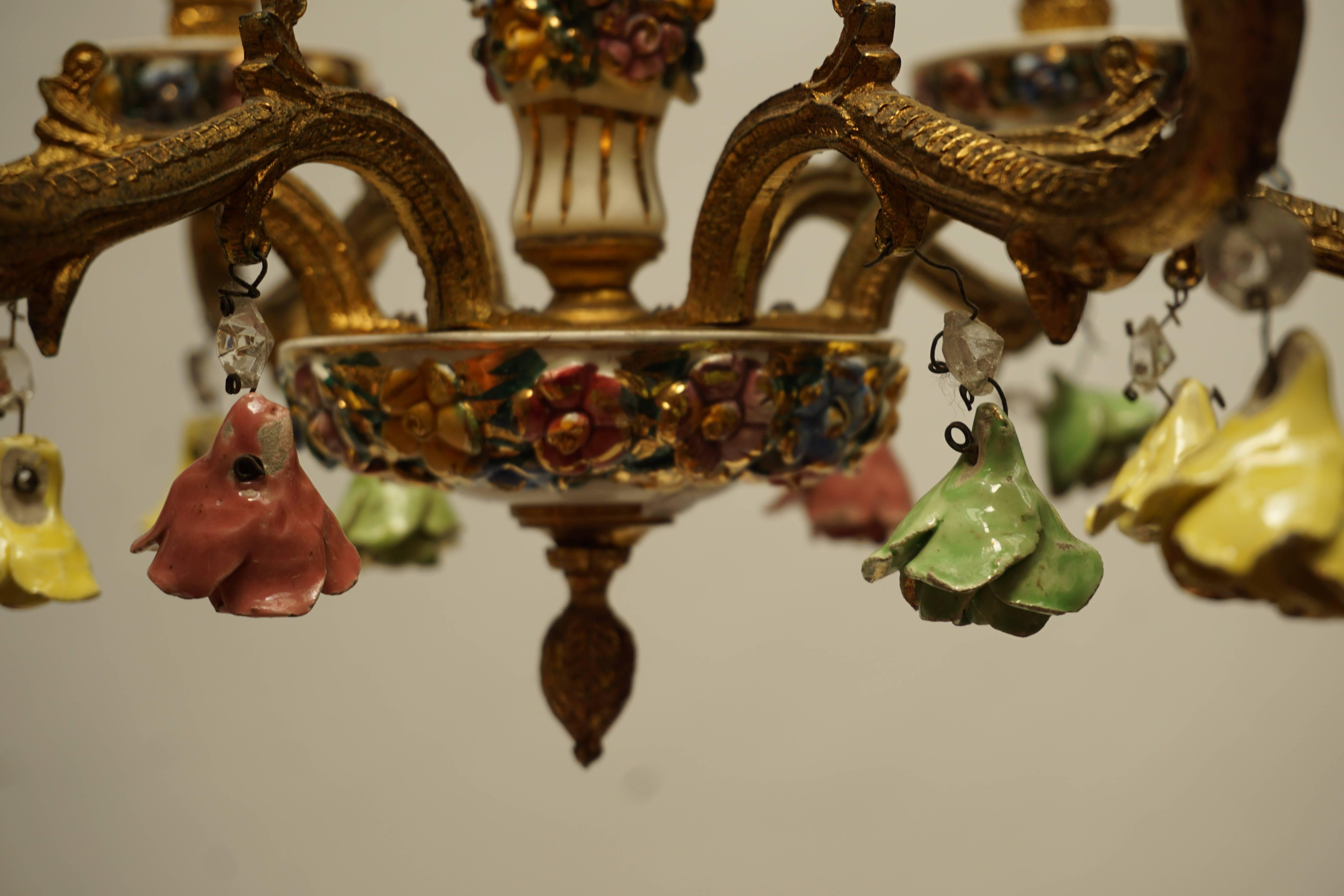 20th Century Chandelier with Porcelain Flowers For Sale