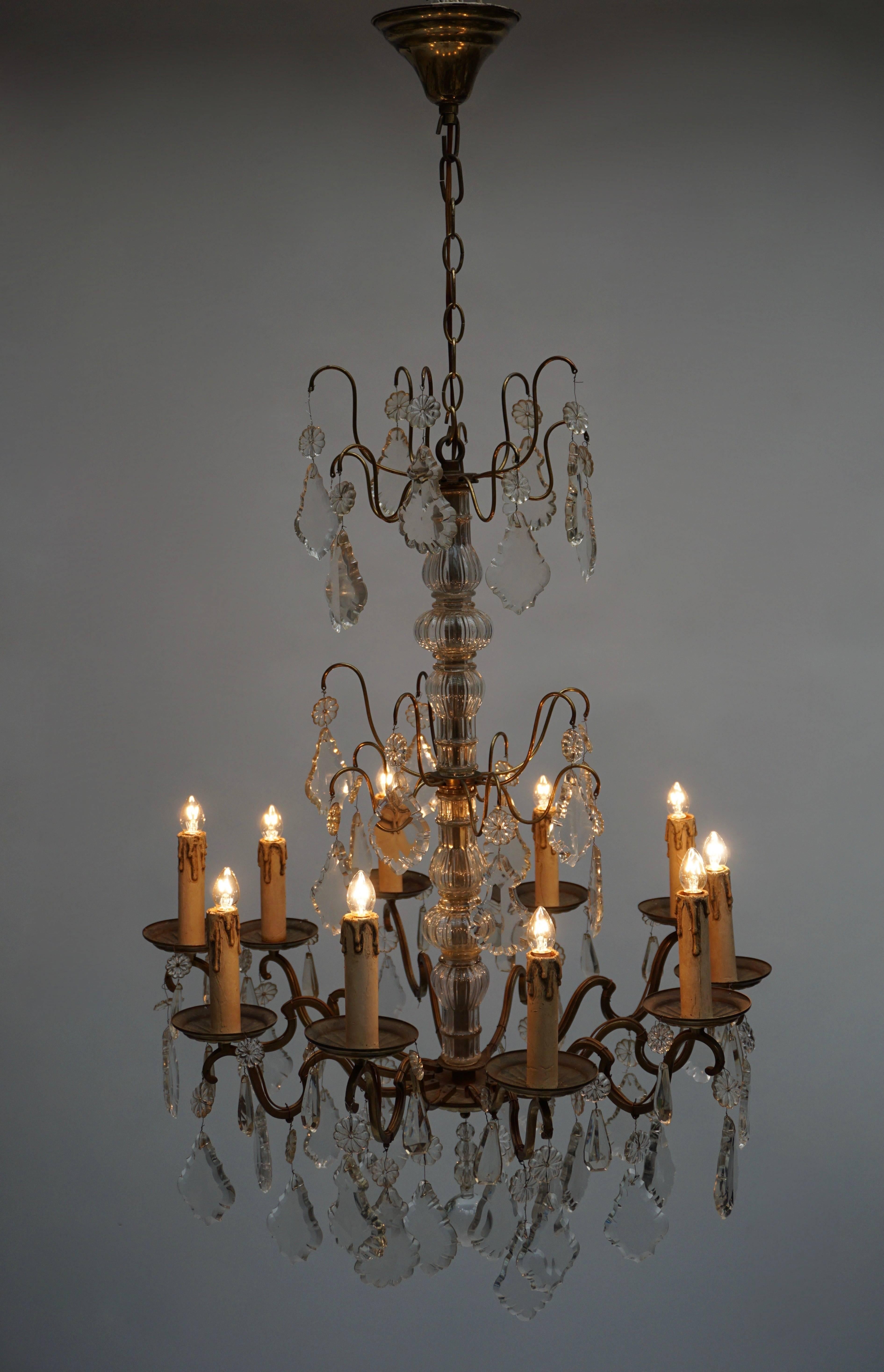 Mid-Century Modern Brass and Cristal Glass Chandelier For Sale
