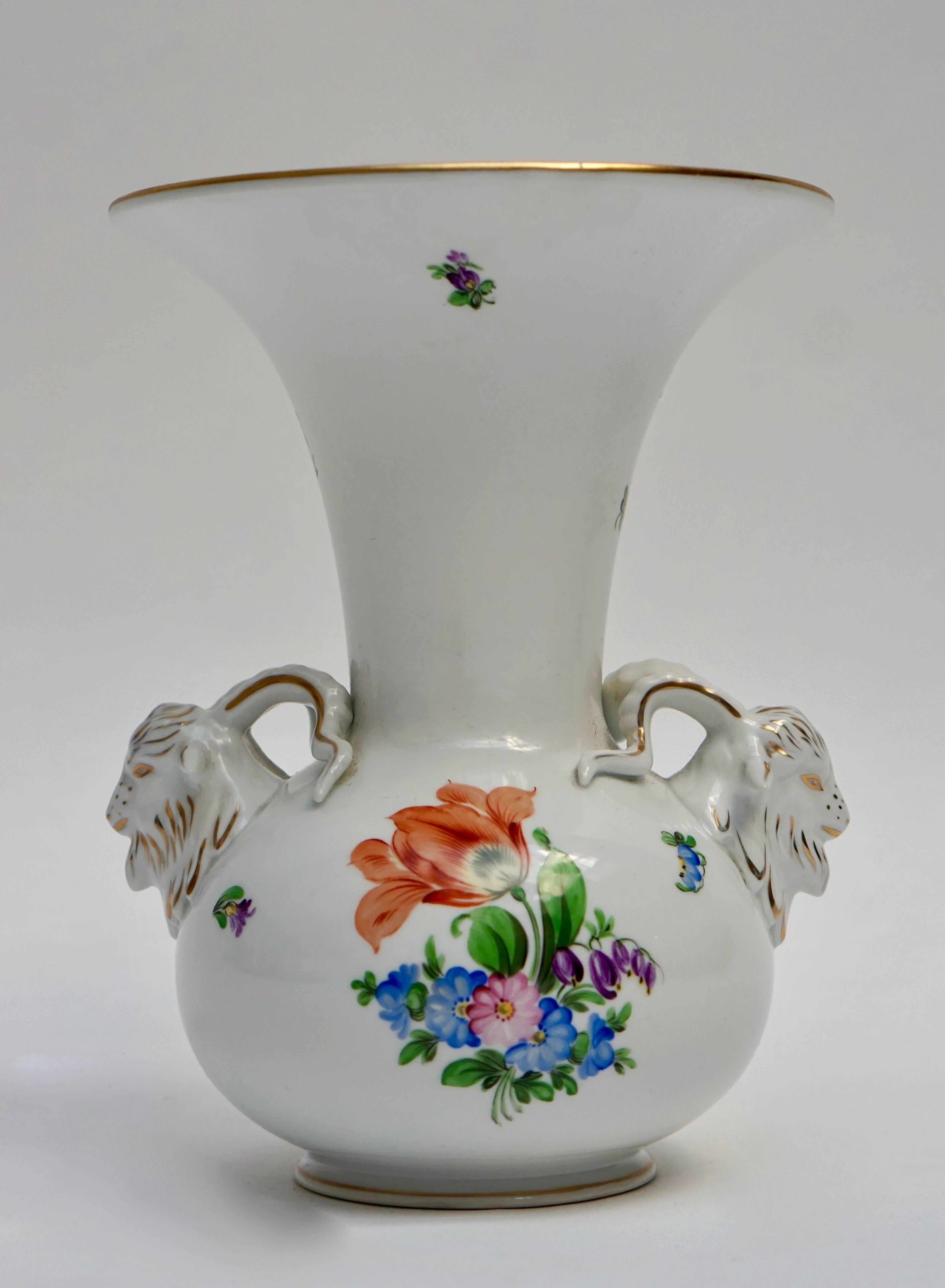 Hongrois Vase en porcelaine Herend Rothschild Oiseaux en vente
