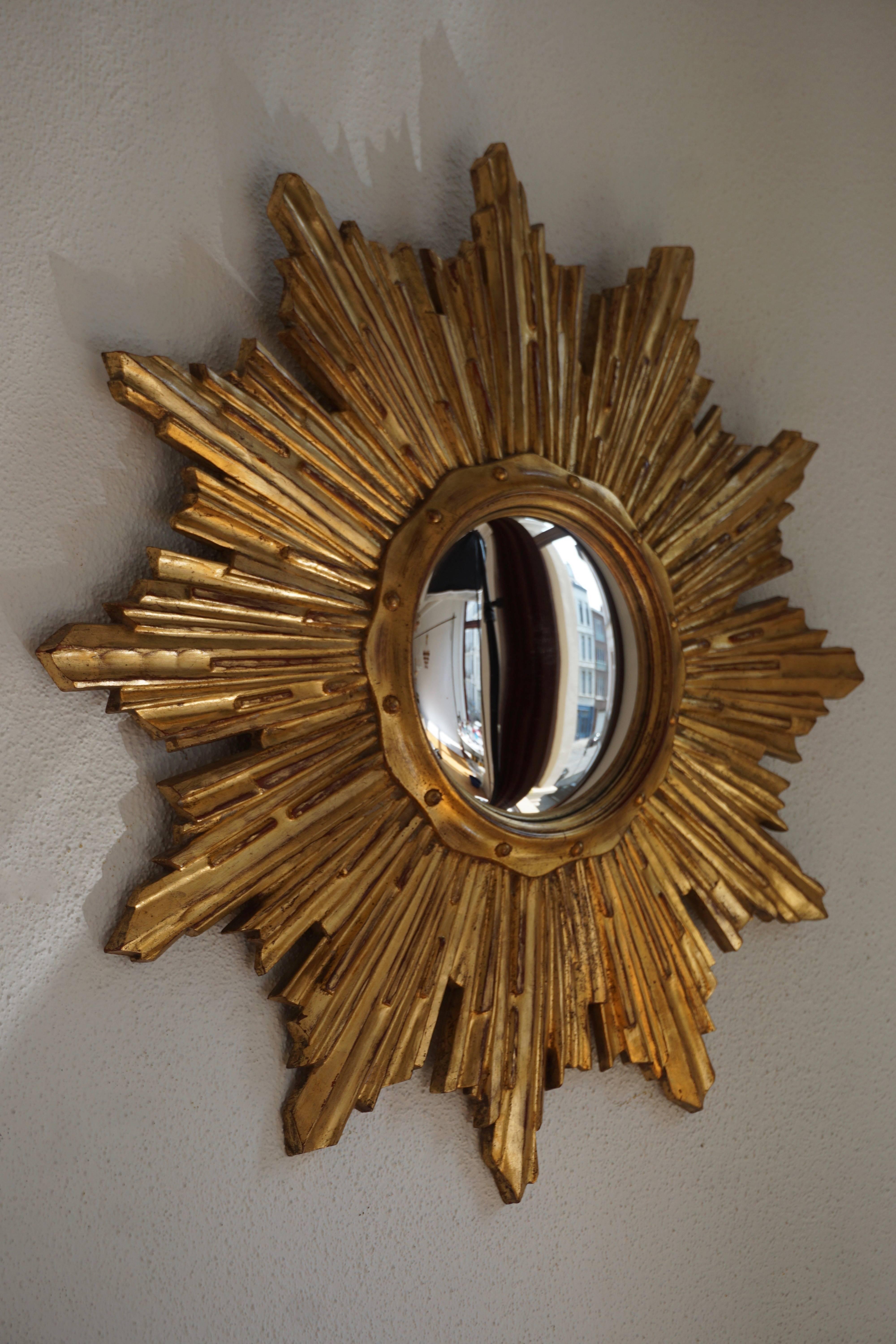 Sunburst Mirror In Excellent Condition In Antwerp, BE
