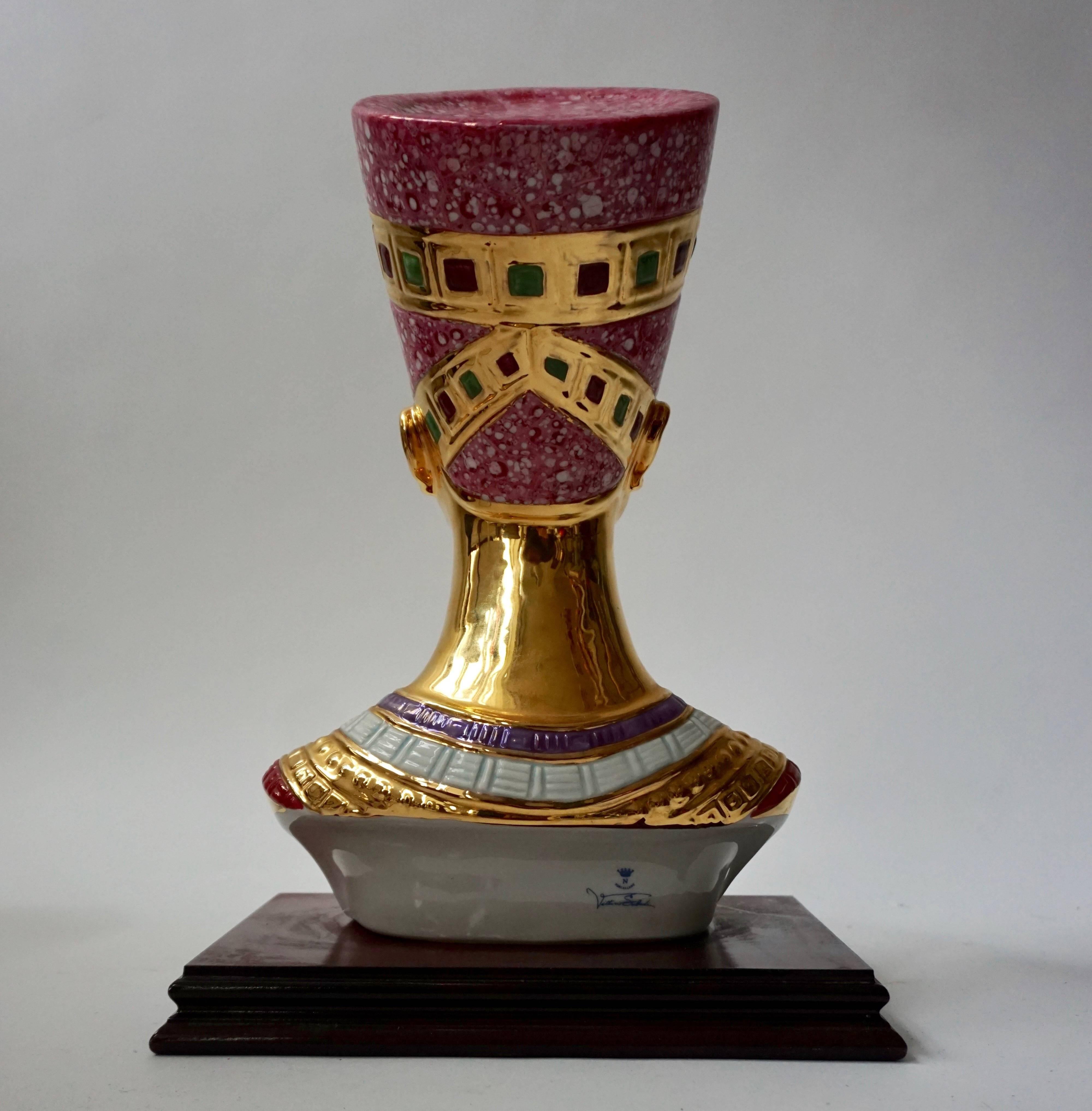 Italian Porcelain Bust of Nefertiti by Vittorio Sabatini, 20th Century