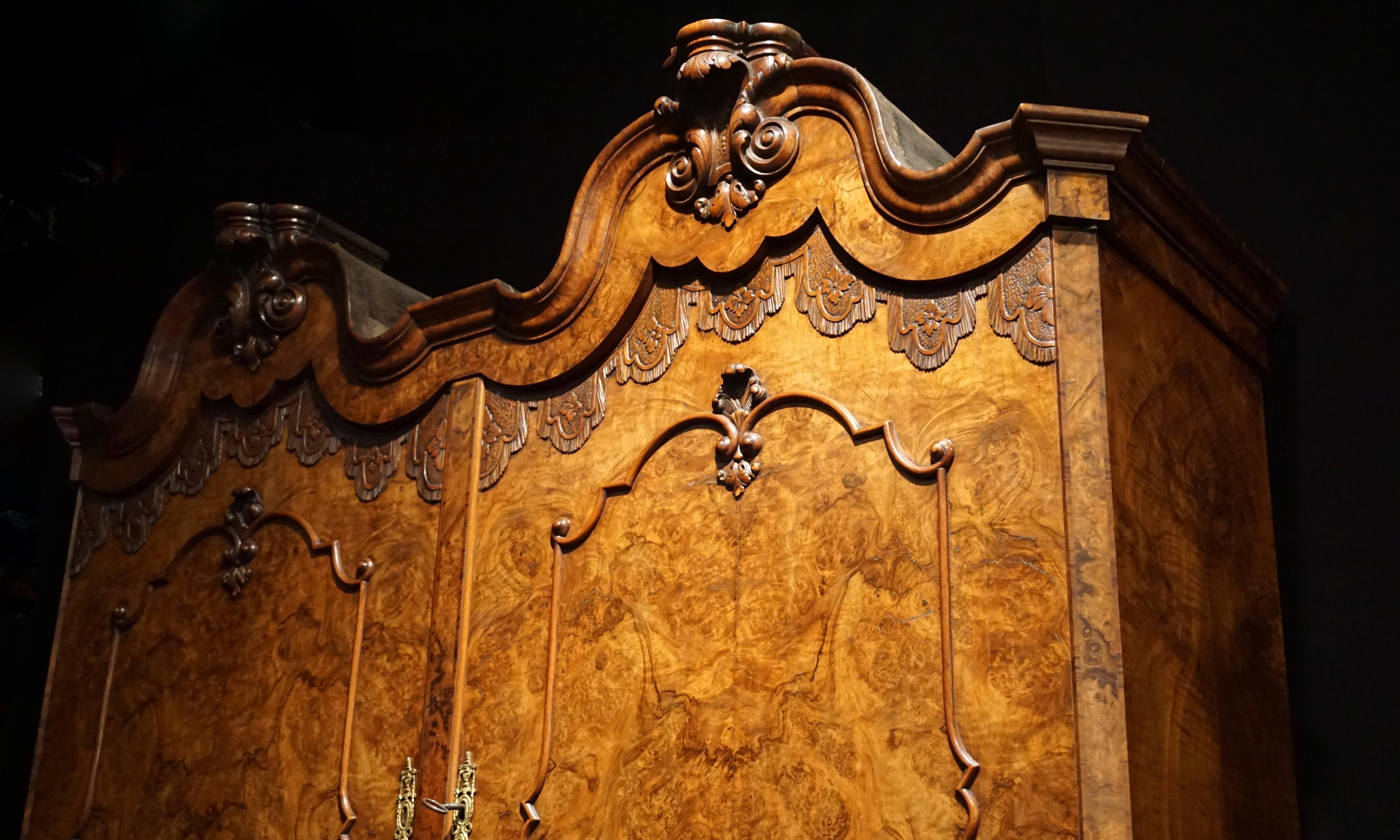 18th Century Fine Dutch Baroque Double Domed Walnut Cabinet For Sale