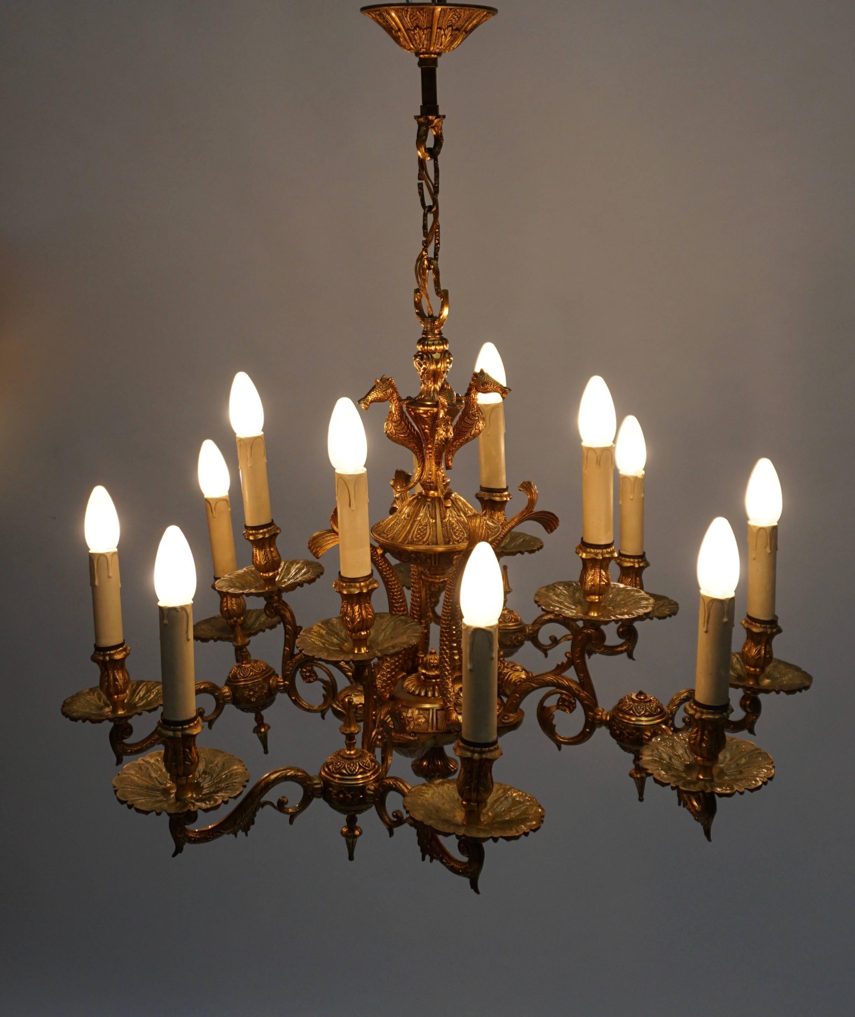 Beautiful and Elegant Solid Bronze Chandelier with Fishes in the Centre In Good Condition In Antwerp, BE