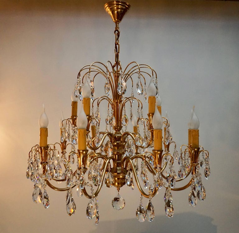 20th Century Brass and Crystal Glass Chandelier For Sale