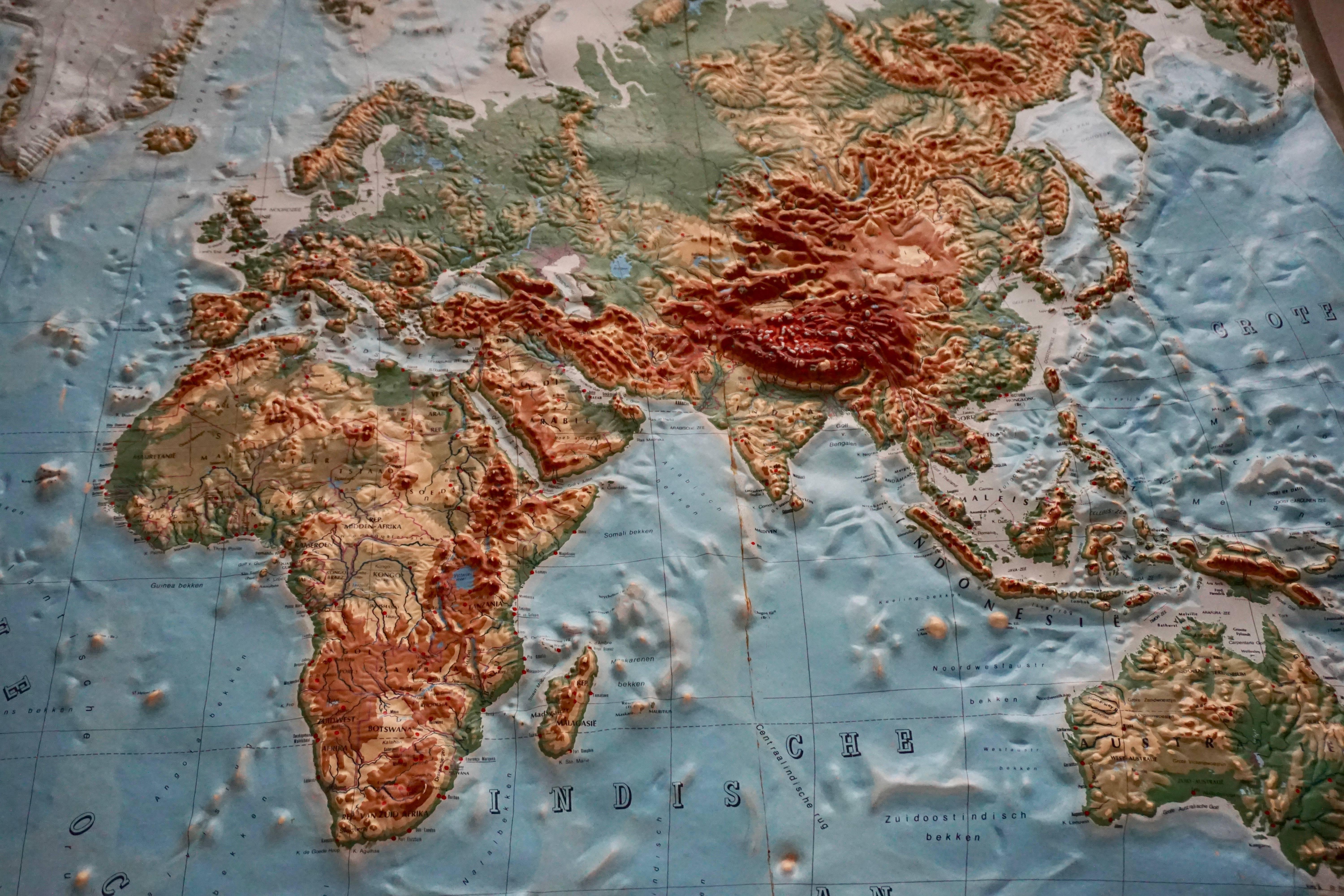 Acrylique Carte du monde en relief en vente
