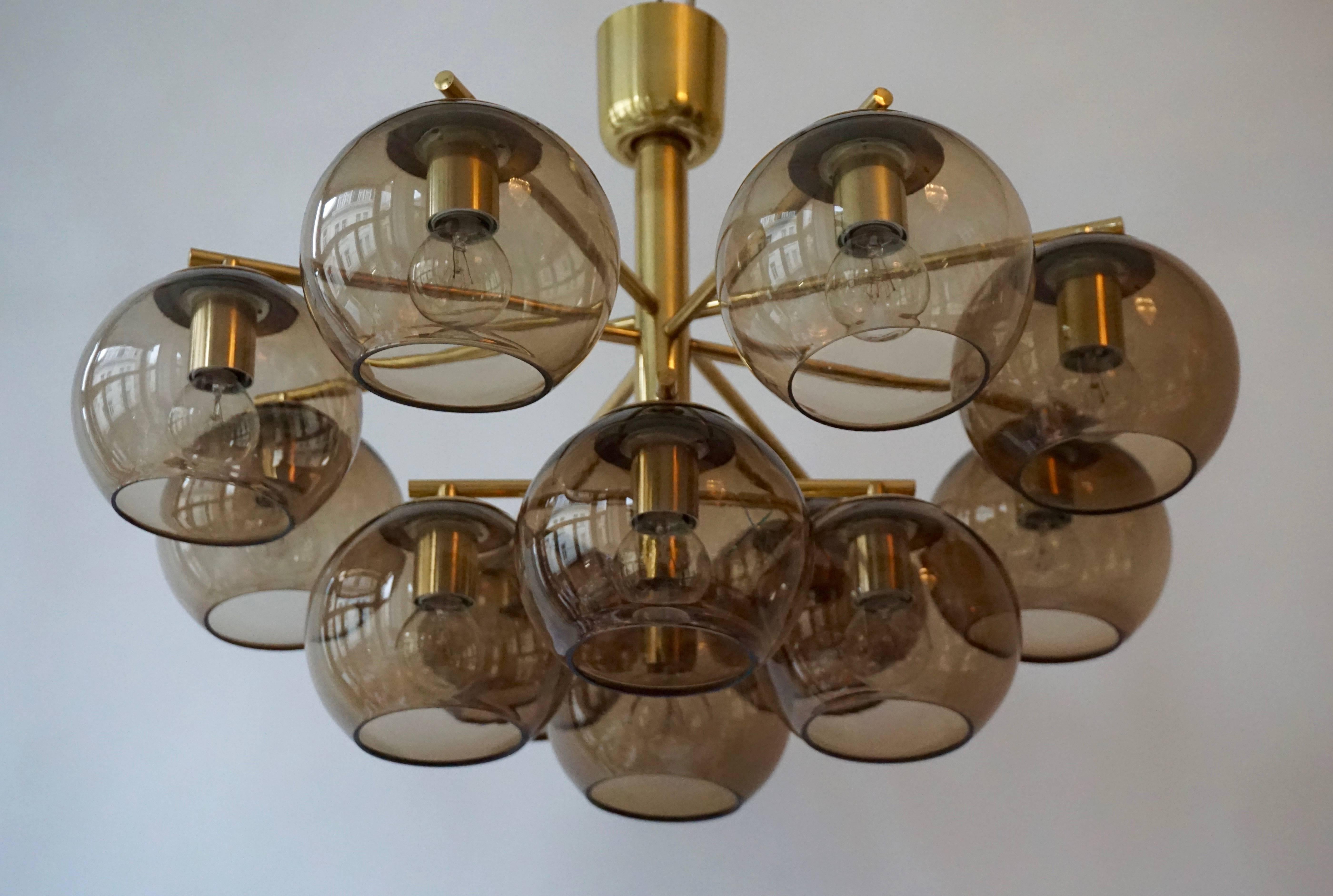 Italian chandelier. Brass and Murano glass chandelier, flush mount light.
Diameter: 60 cm.