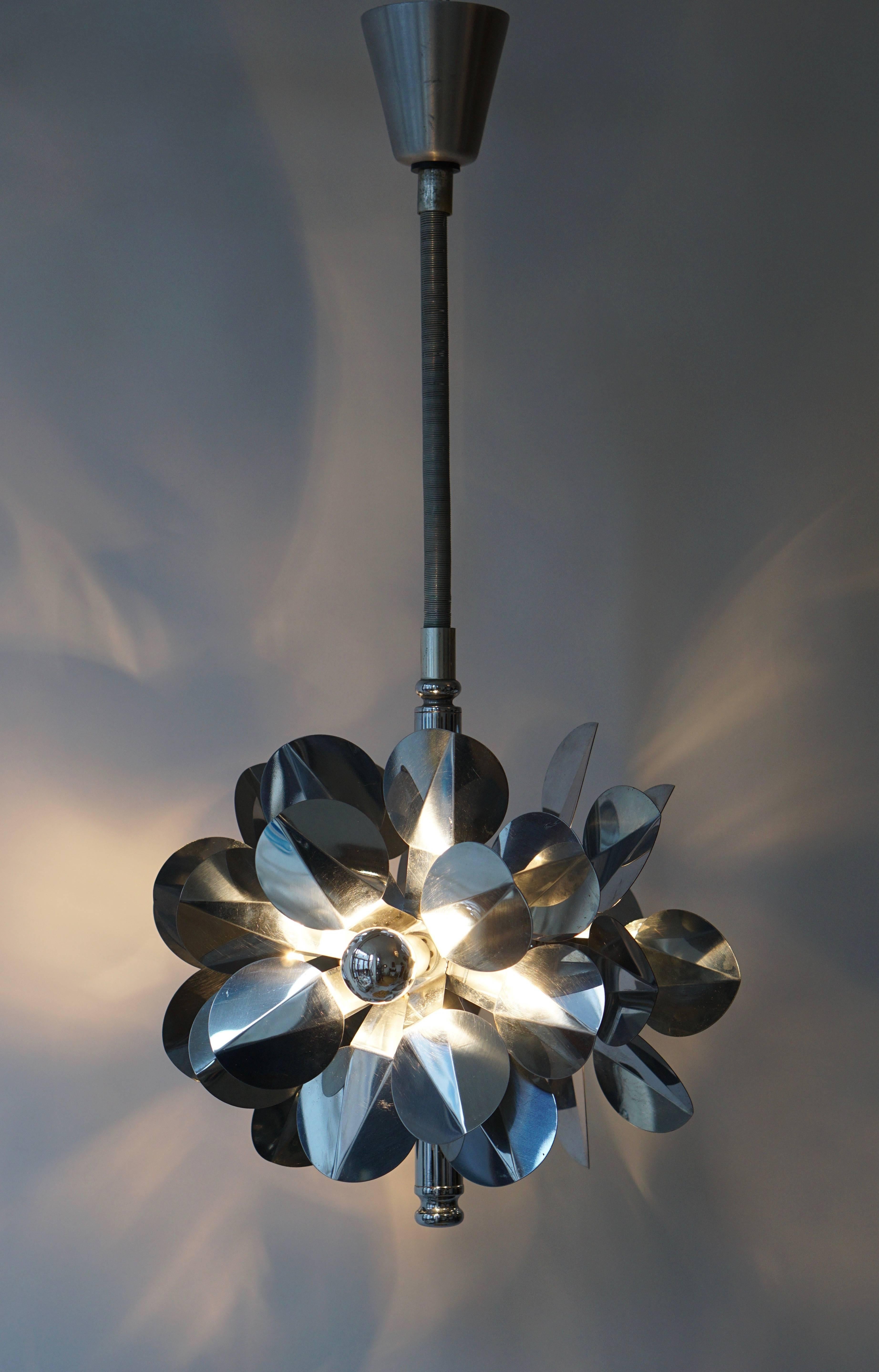 Chrome Flower Chandelier In Good Condition For Sale In Antwerp, BE