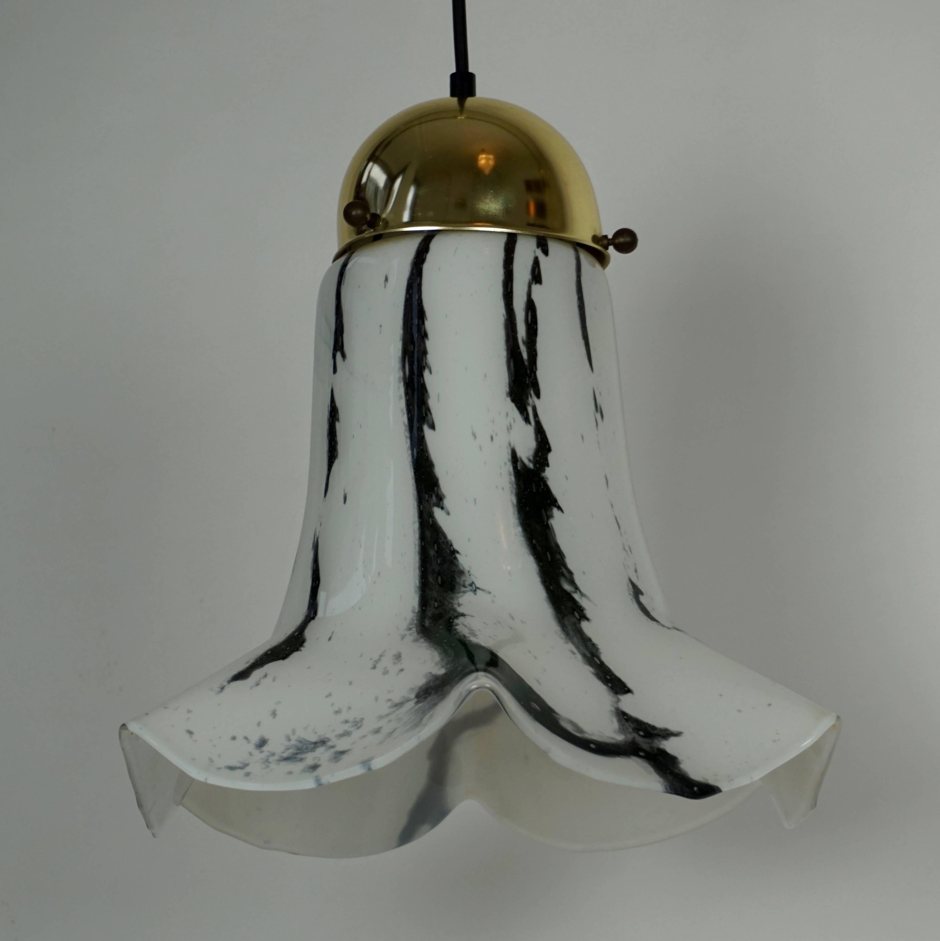 Mid-Century Modern Lampe à suspension de Murano en vente