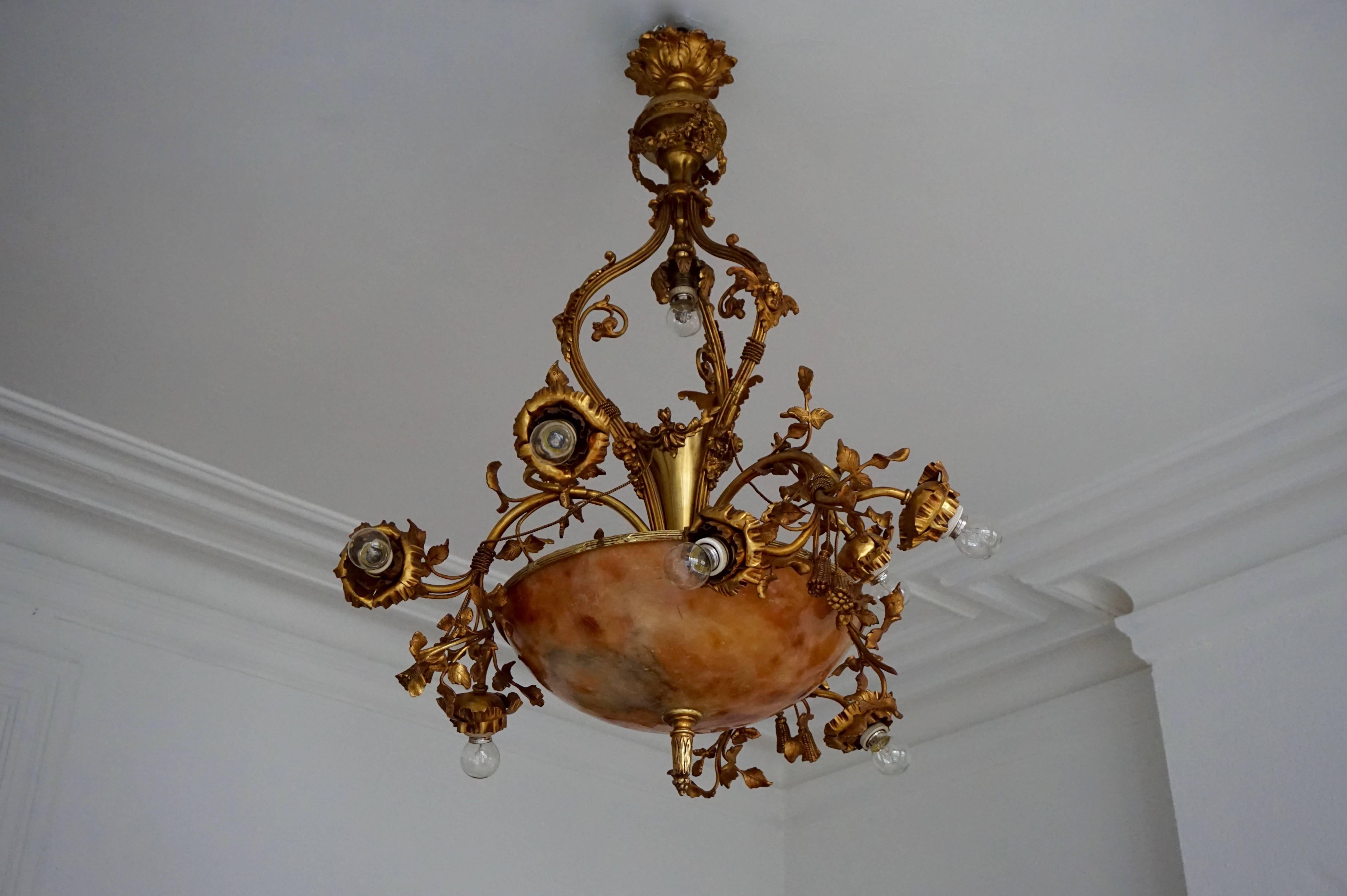 Fine Gilt Bronze and Alabaster Belle Époque Chandelier For Sale 3