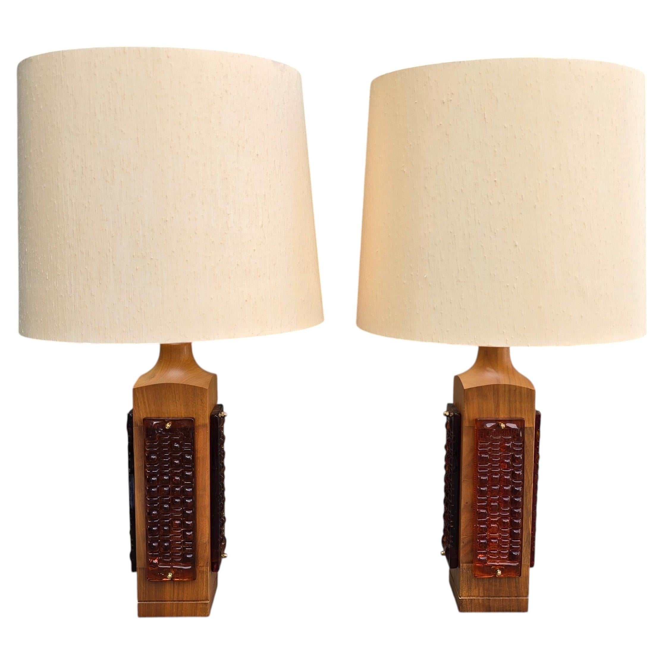Glas & Trä Hovmantorp Teak and Amber Glass Table Lamp, Sweden, 1960s For Sale